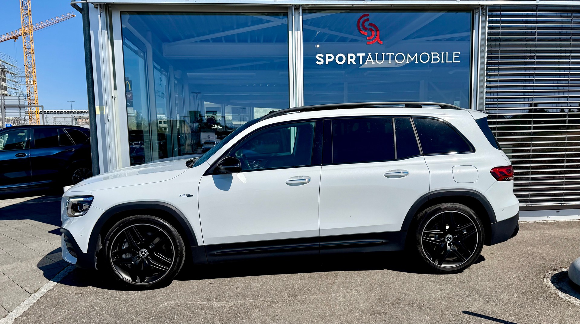 MERCEDES-BENZ GLB 35 AMG 4Matic 8G-Tronic-image-7