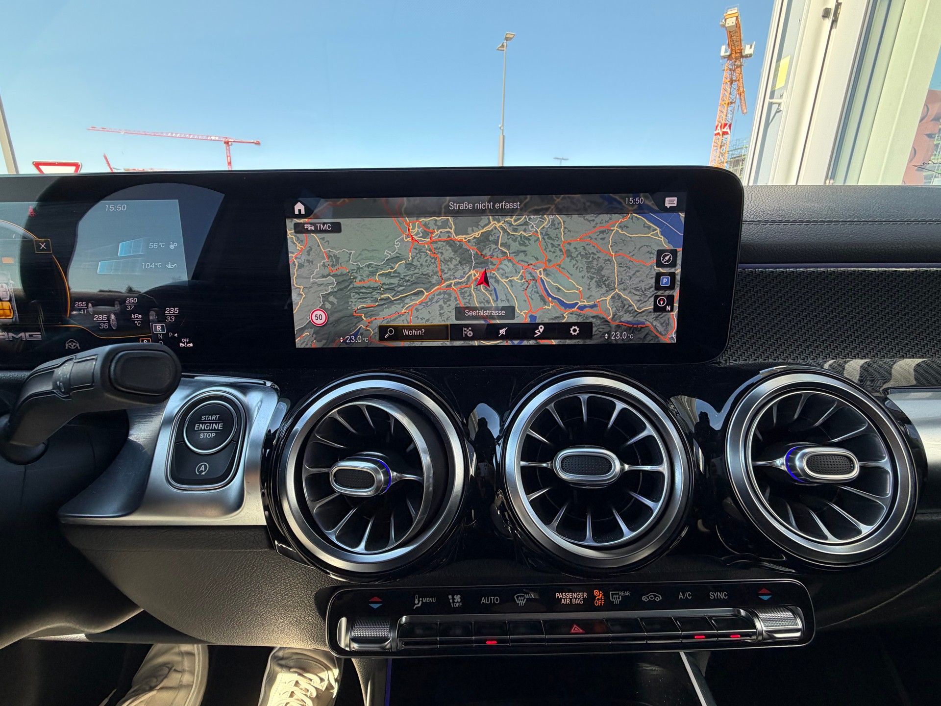 MERCEDES-BENZ GLB 35 AMG 4Matic 8G-Tronic-image-23