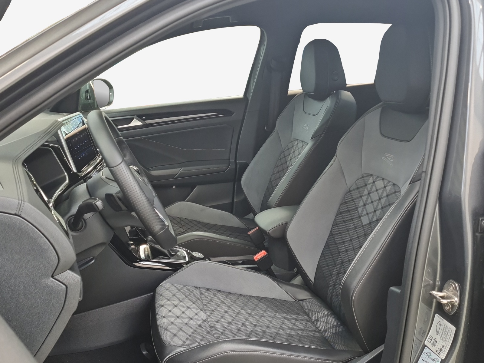 VW T-Roc 2.0 TSI R-Line DSG 4Motion-image-7