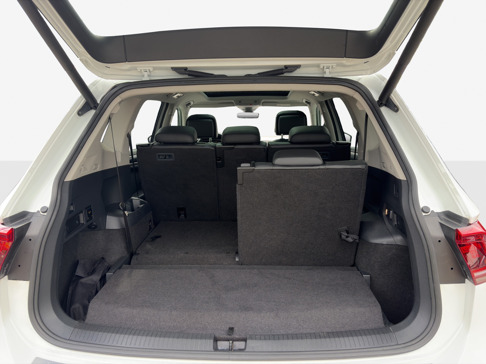 VW Tiguan Allspace 2.0TSI Highline 4Motion DSG-image-12