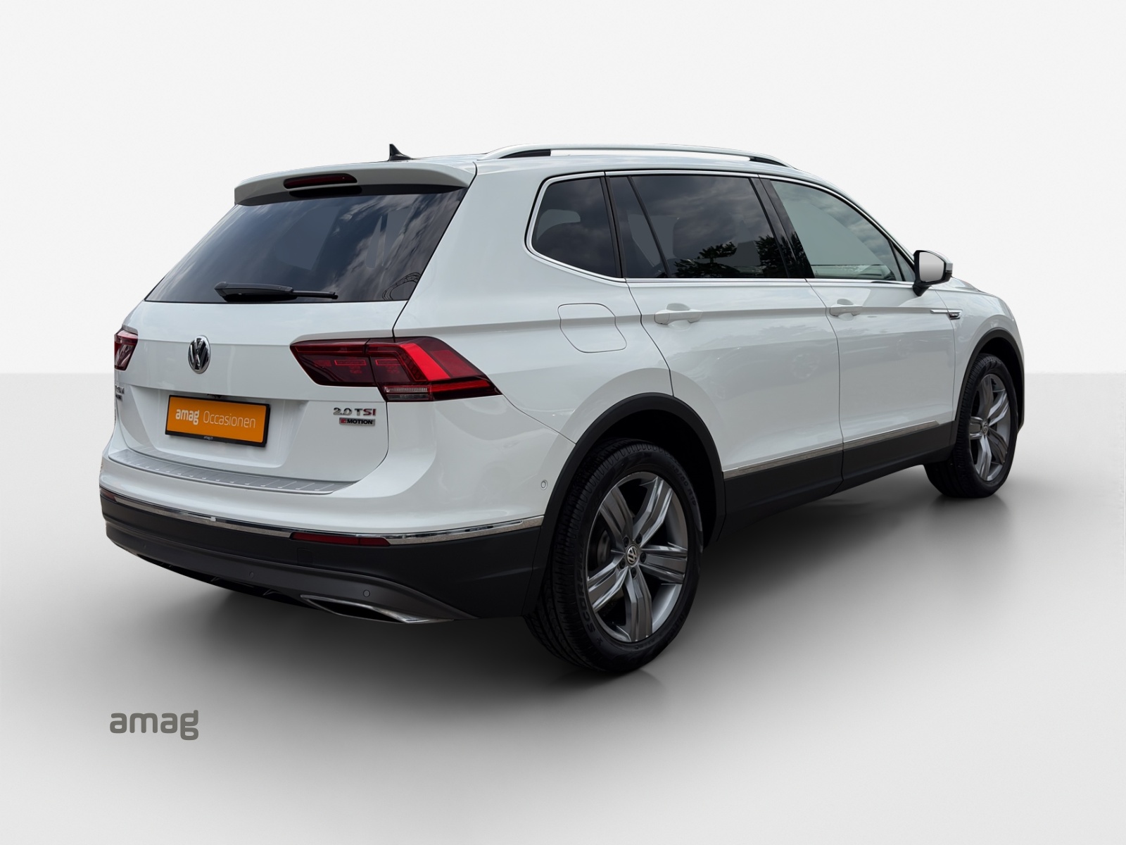 VW Tiguan Allspace 2.0TSI Highline 4Motion DSG-image-4