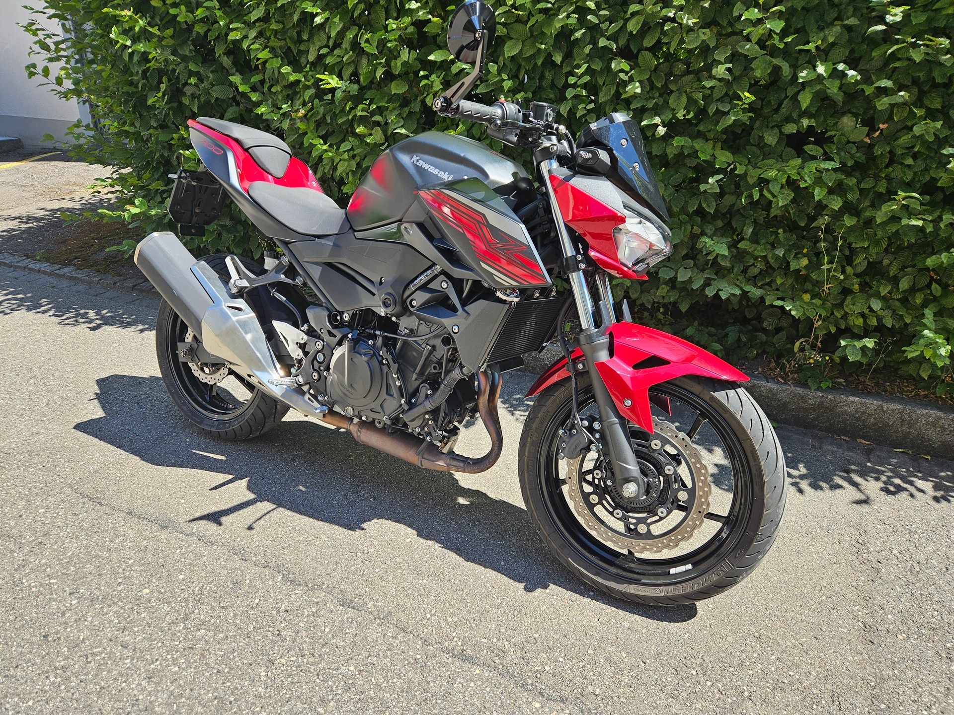 KAWASAKI Z 400 ABS-image-2