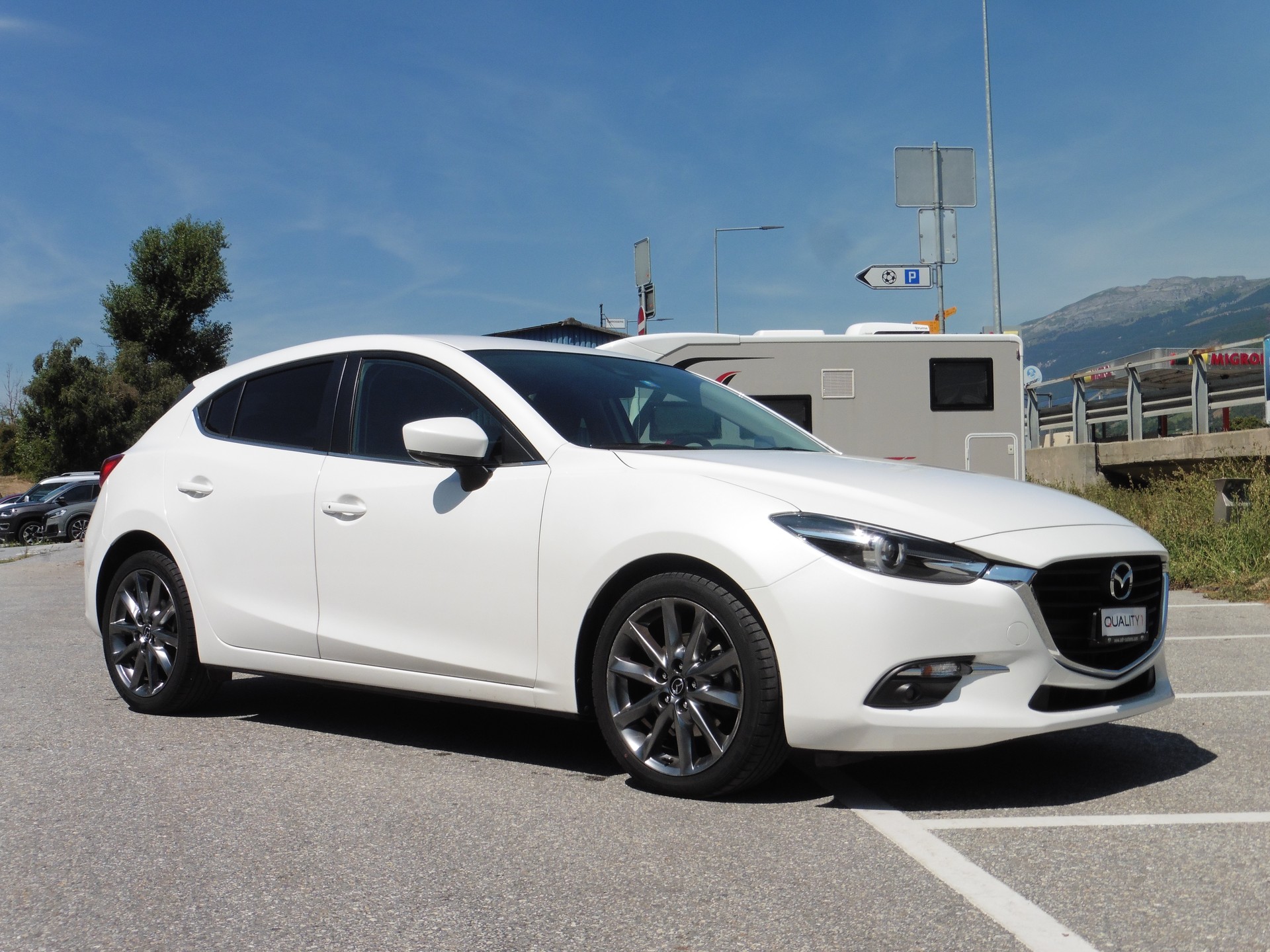 MAZDA 3 SKYACTIV-G 120 Revolution Automat-image-2
