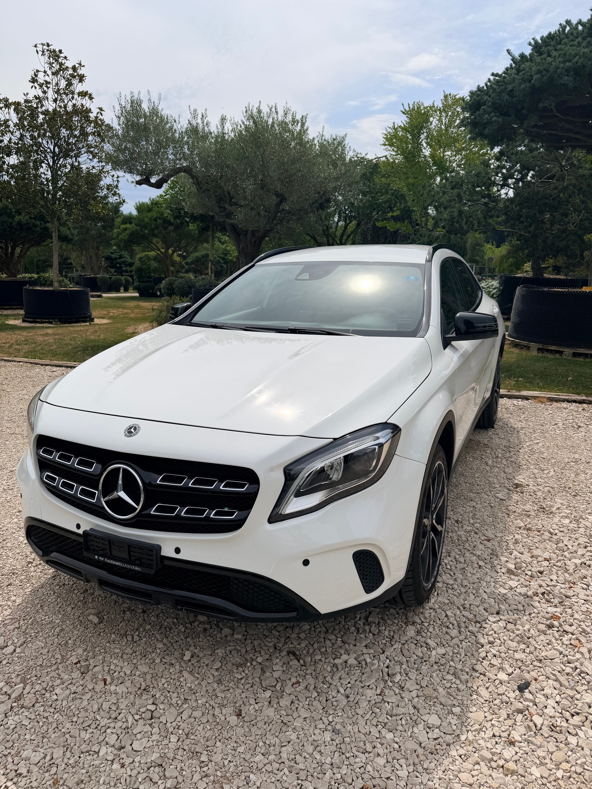 MERCEDES-BENZ GLA 200 AMG Line 7G-DCT-image-1