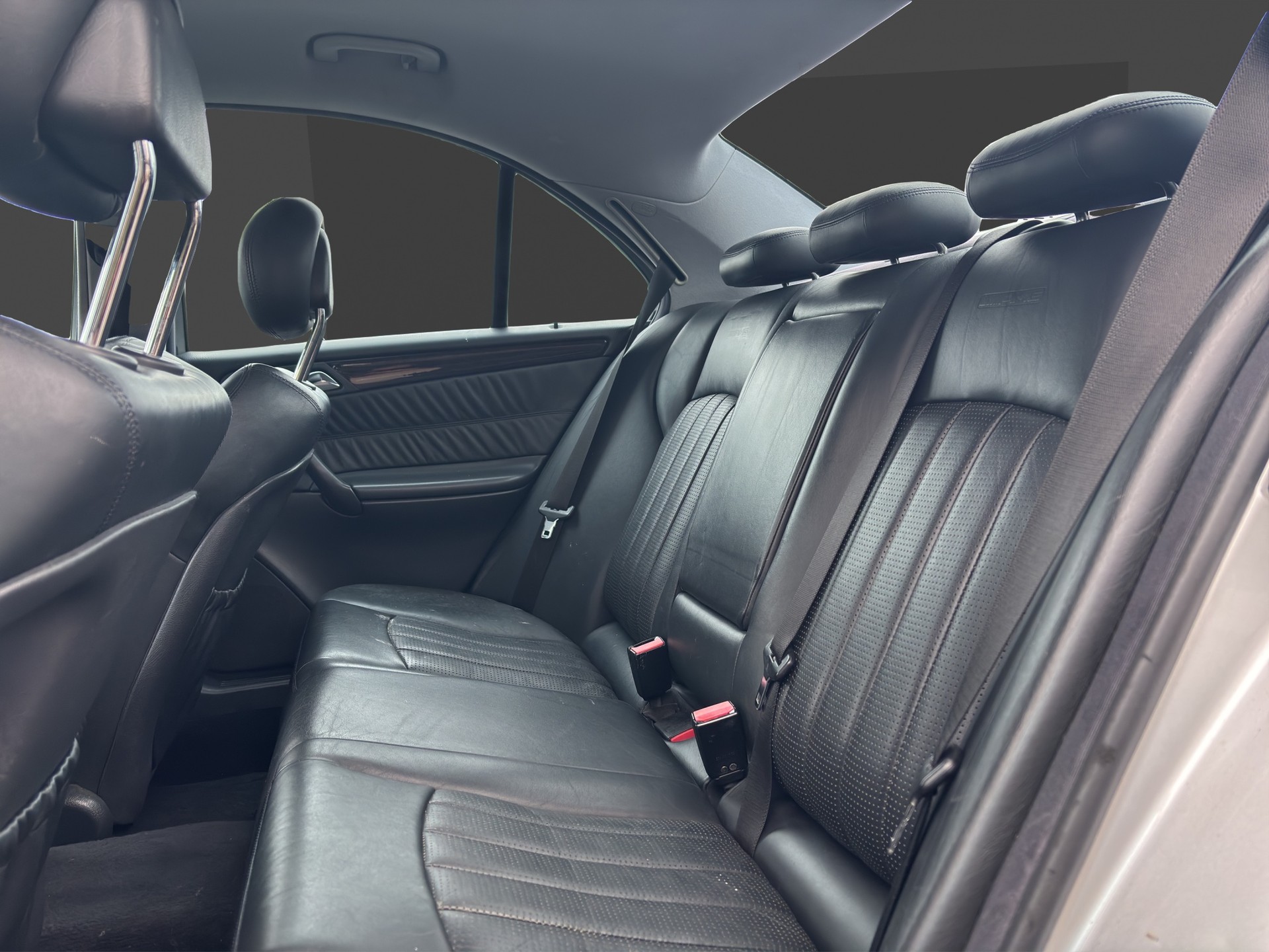 MERCEDES-BENZ C 32 AMG Automatic-image-12