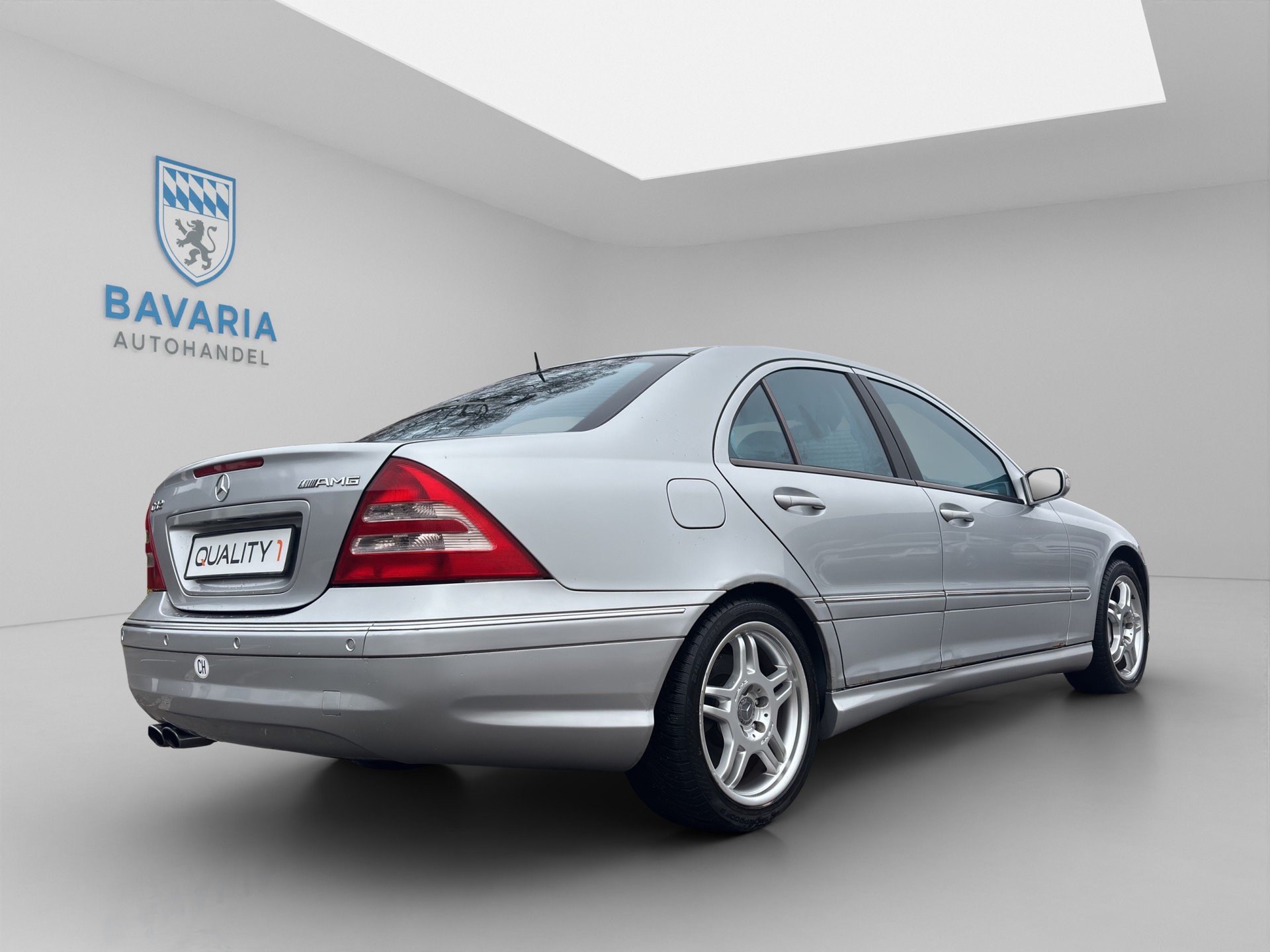 MERCEDES-BENZ C 32 AMG Automatic-image-4