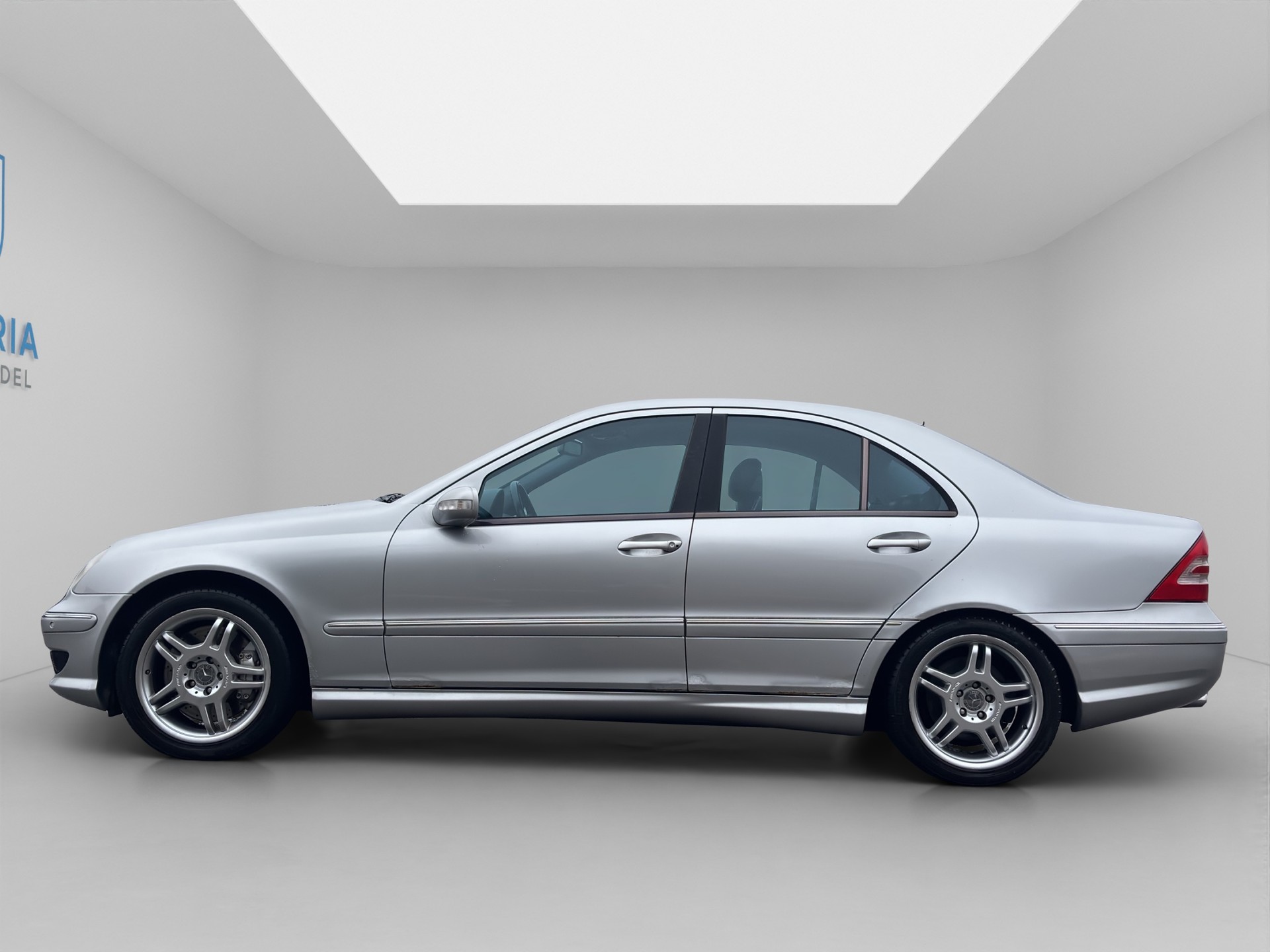 MERCEDES-BENZ C 32 AMG Automatic-image-1