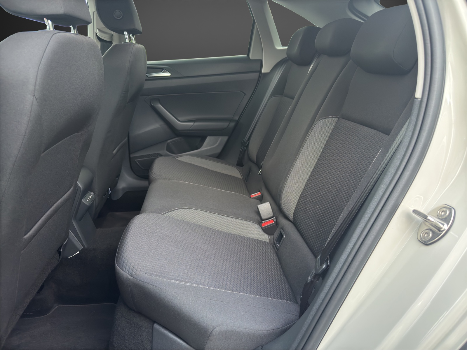 VW Taigo 1.0 TSI Life United DSG-image-8