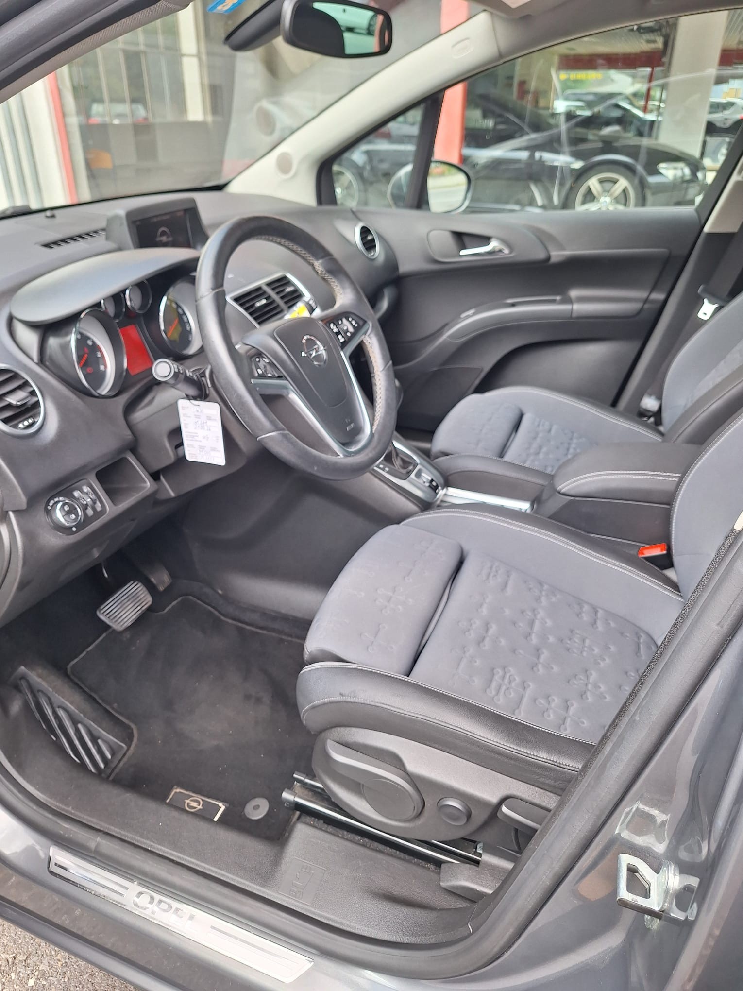 OPEL Meriva 1.4 Turbo Midnight Edition Automatic-image-7