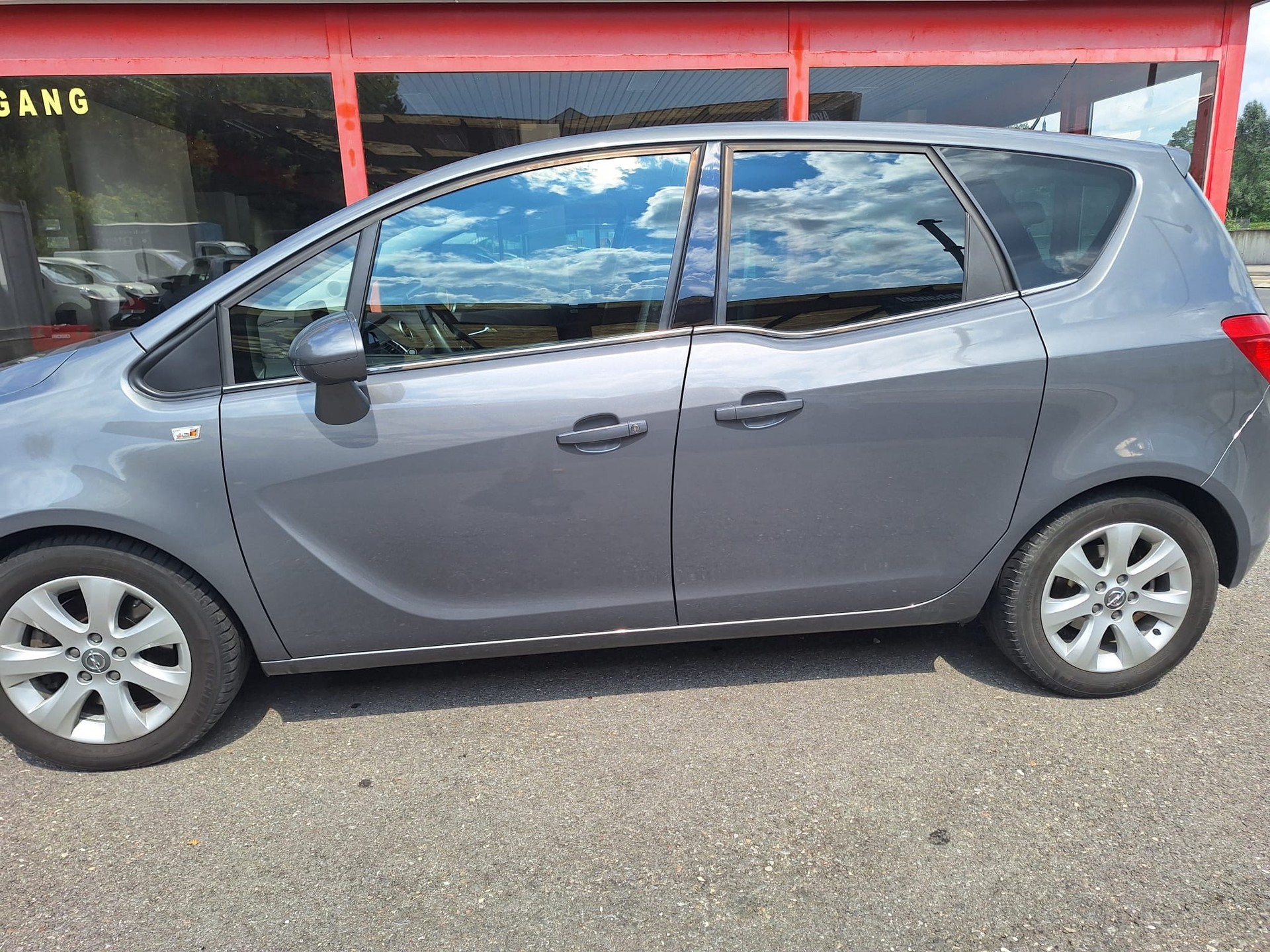 OPEL Meriva 1.4 Turbo Midnight Edition Automatic-image-2