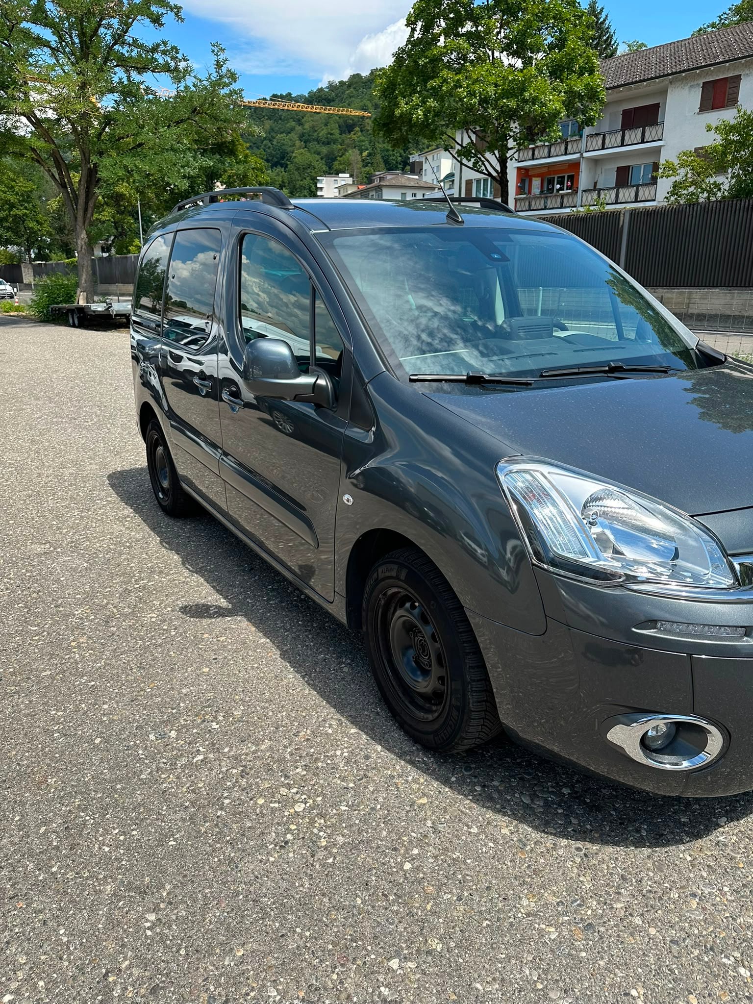 CITROEN Berlingo 1.6 e-HDi Exclusive EGS6-image-3