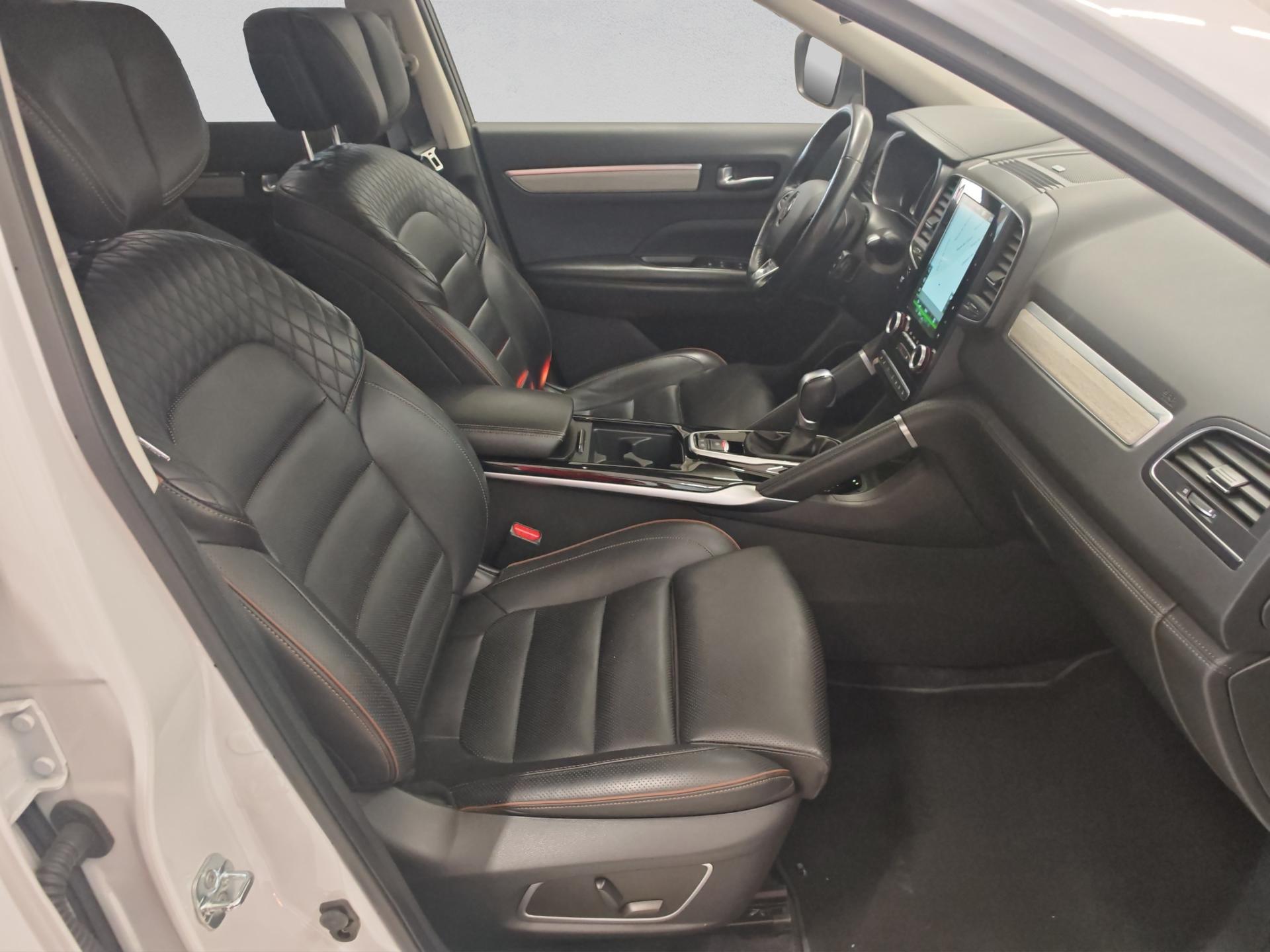 RENAULT Koleos 2.0 dCi Initiale Paris 4WD Xtronic CVT-image-15