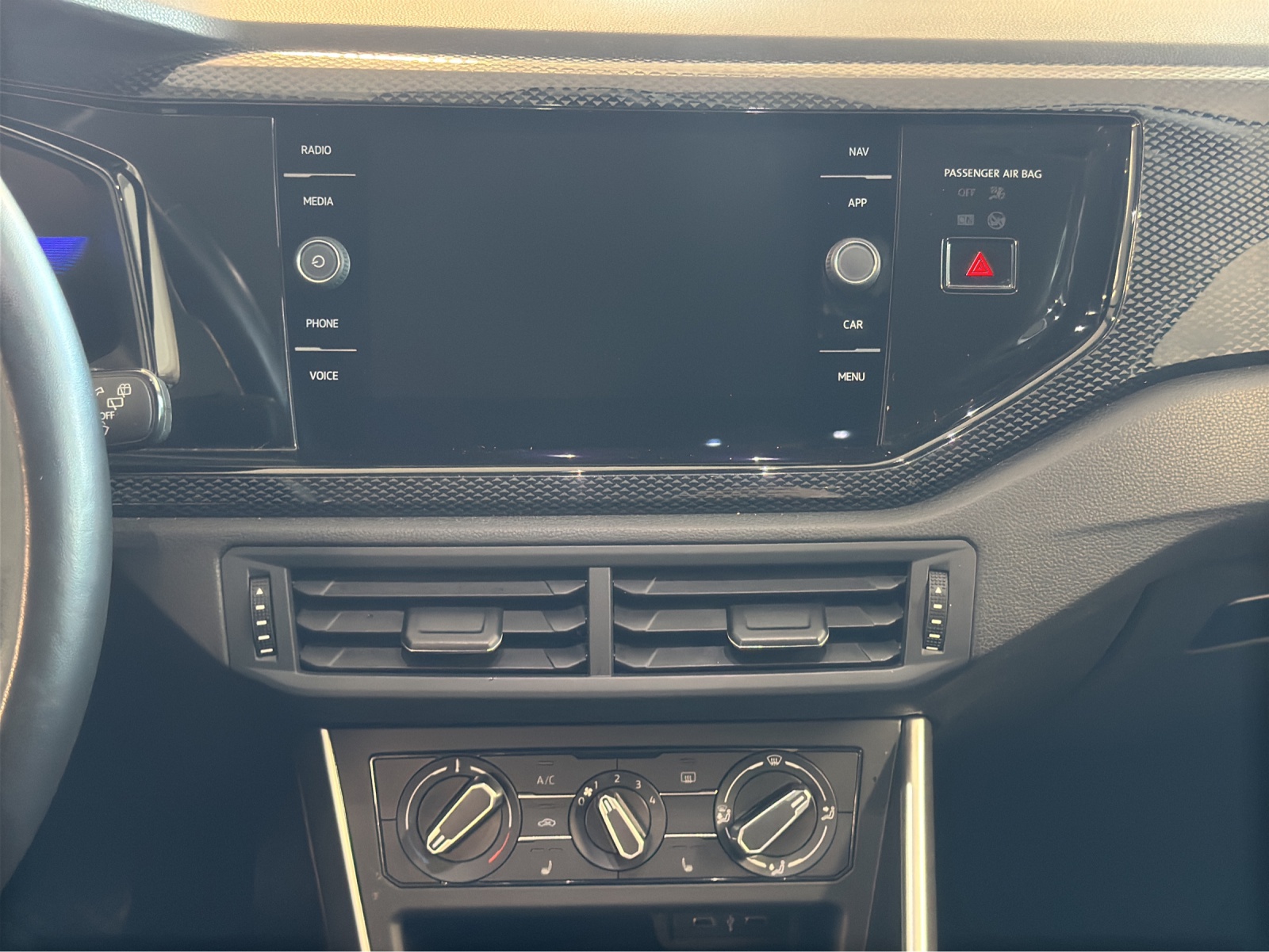 VW Taigo 1.0 TSI Life DSG-image-10