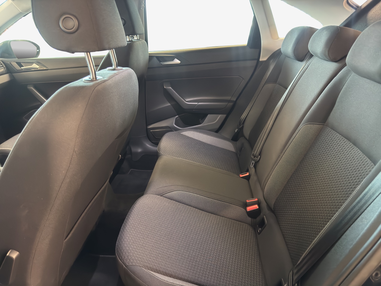 VW Taigo 1.0 TSI Life DSG-image-11