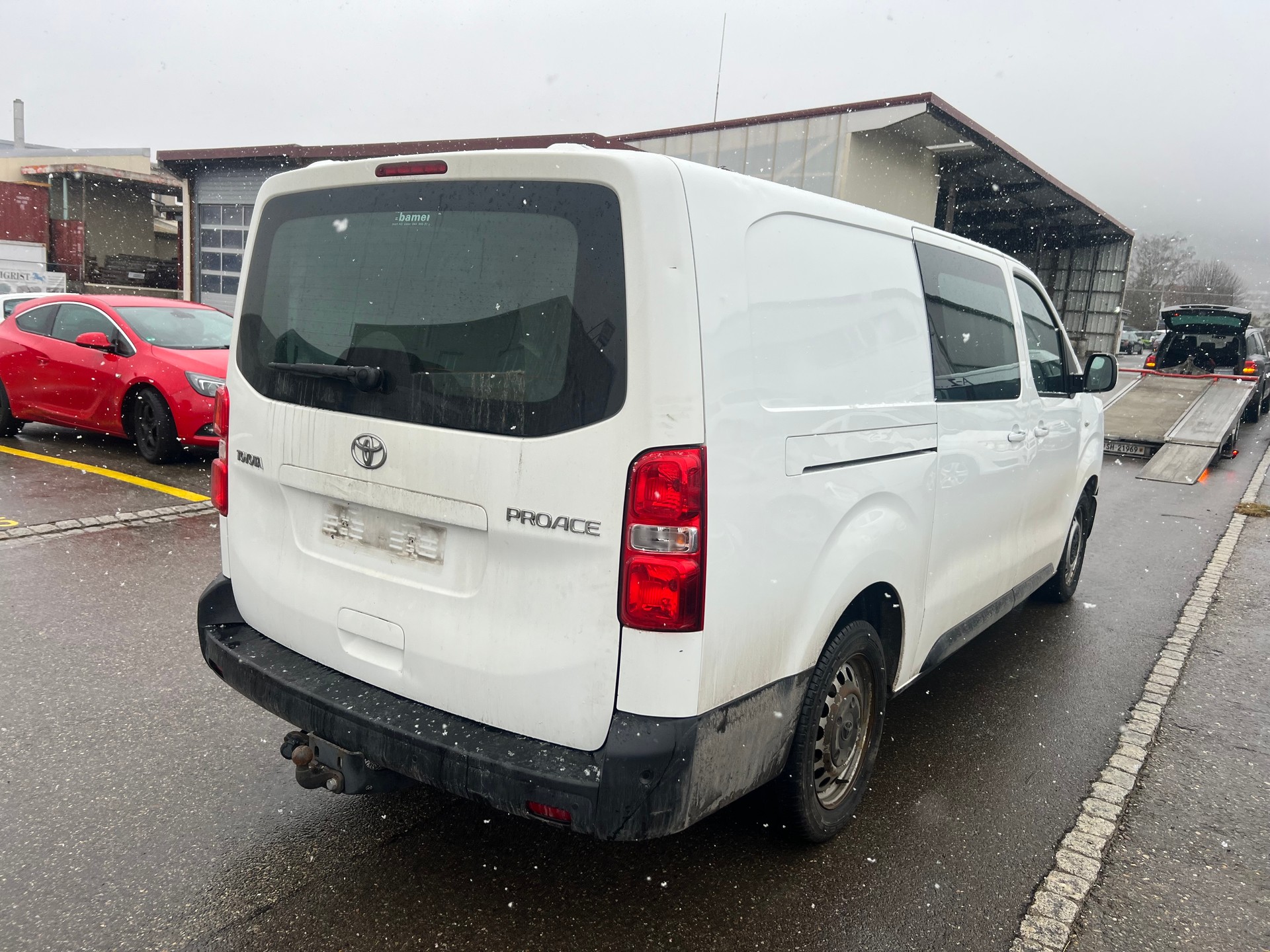 TOYOTA Proace 2.0D Glass Van L2 Luna-image-4