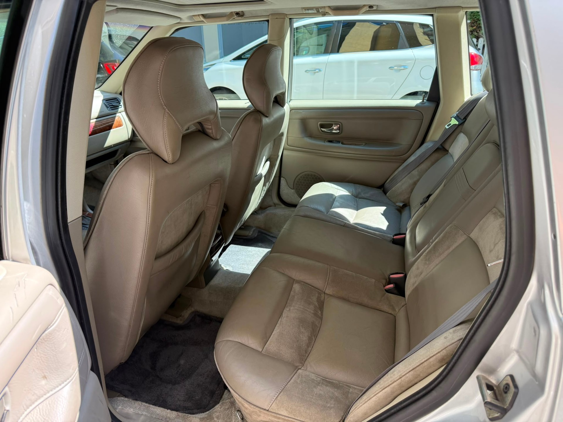 VOLVO V70 2.5 LPT AWD 4x4-image-9