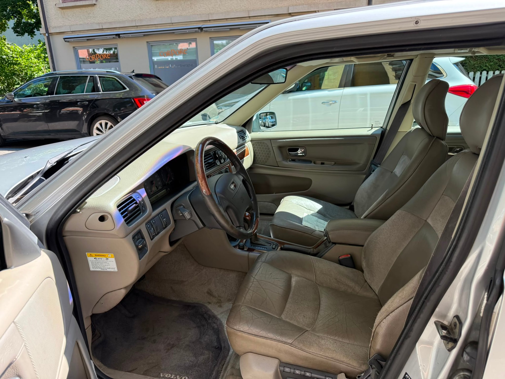 VOLVO V70 2.5 LPT AWD 4x4-image-7
