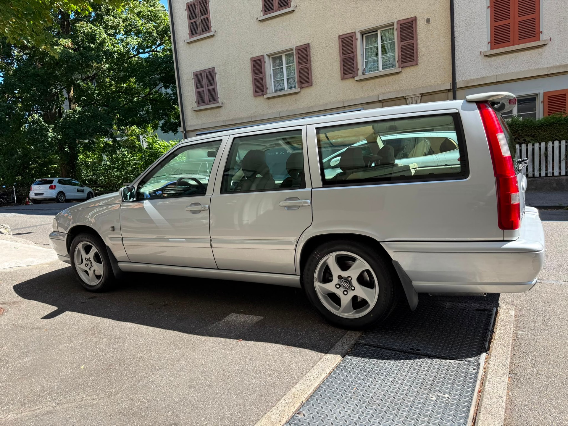 VOLVO V70 2.5 LPT AWD 4x4-image-3