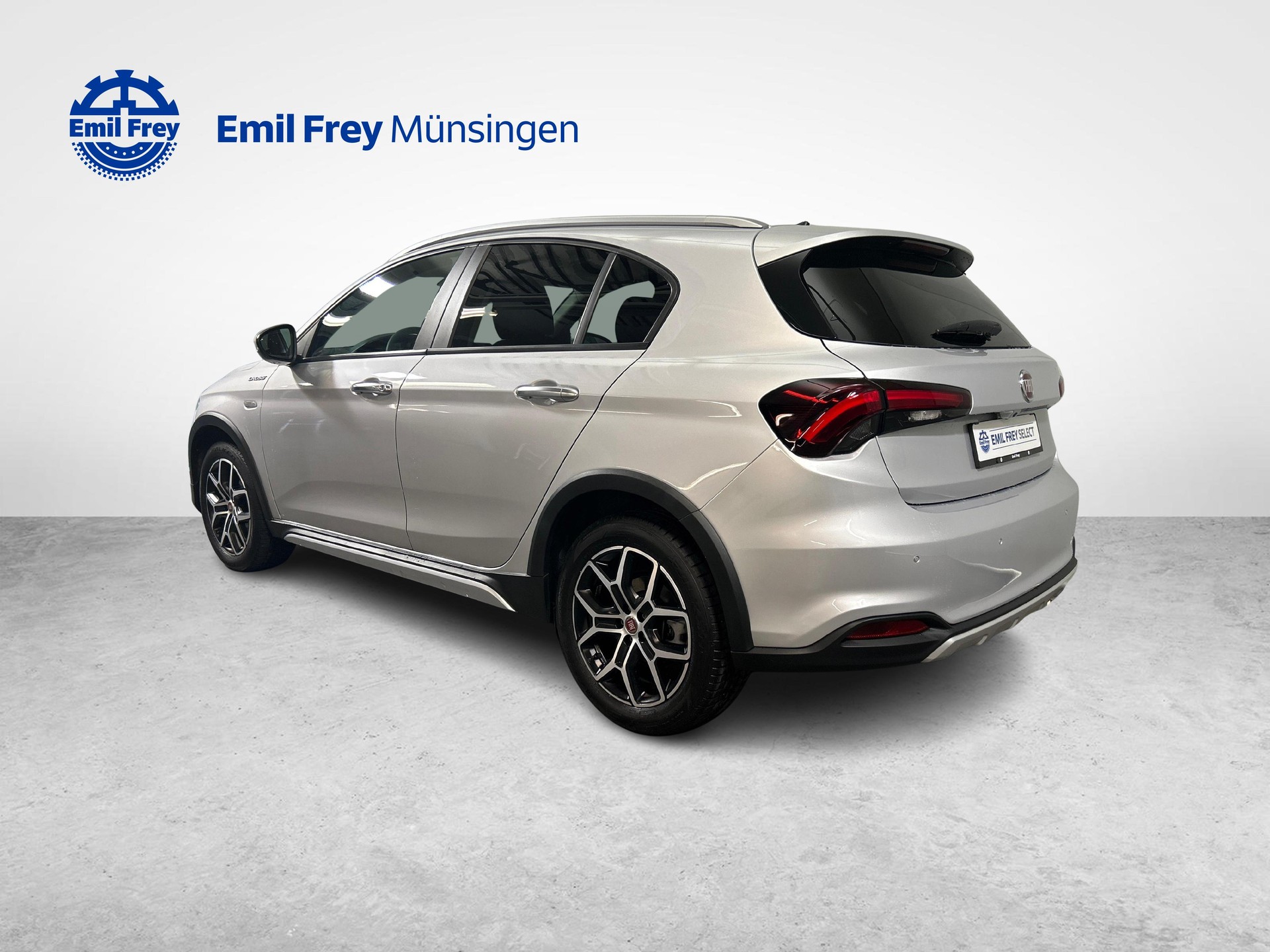 FIAT Tipo 1.5 Hybrid Cross-image-8