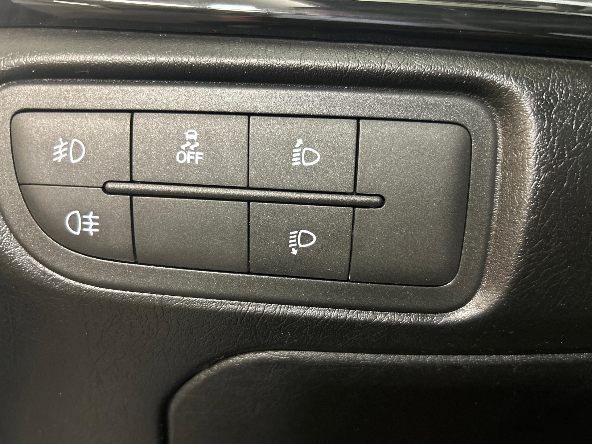 FIAT Tipo 1.5 Hybrid Cross-image-14