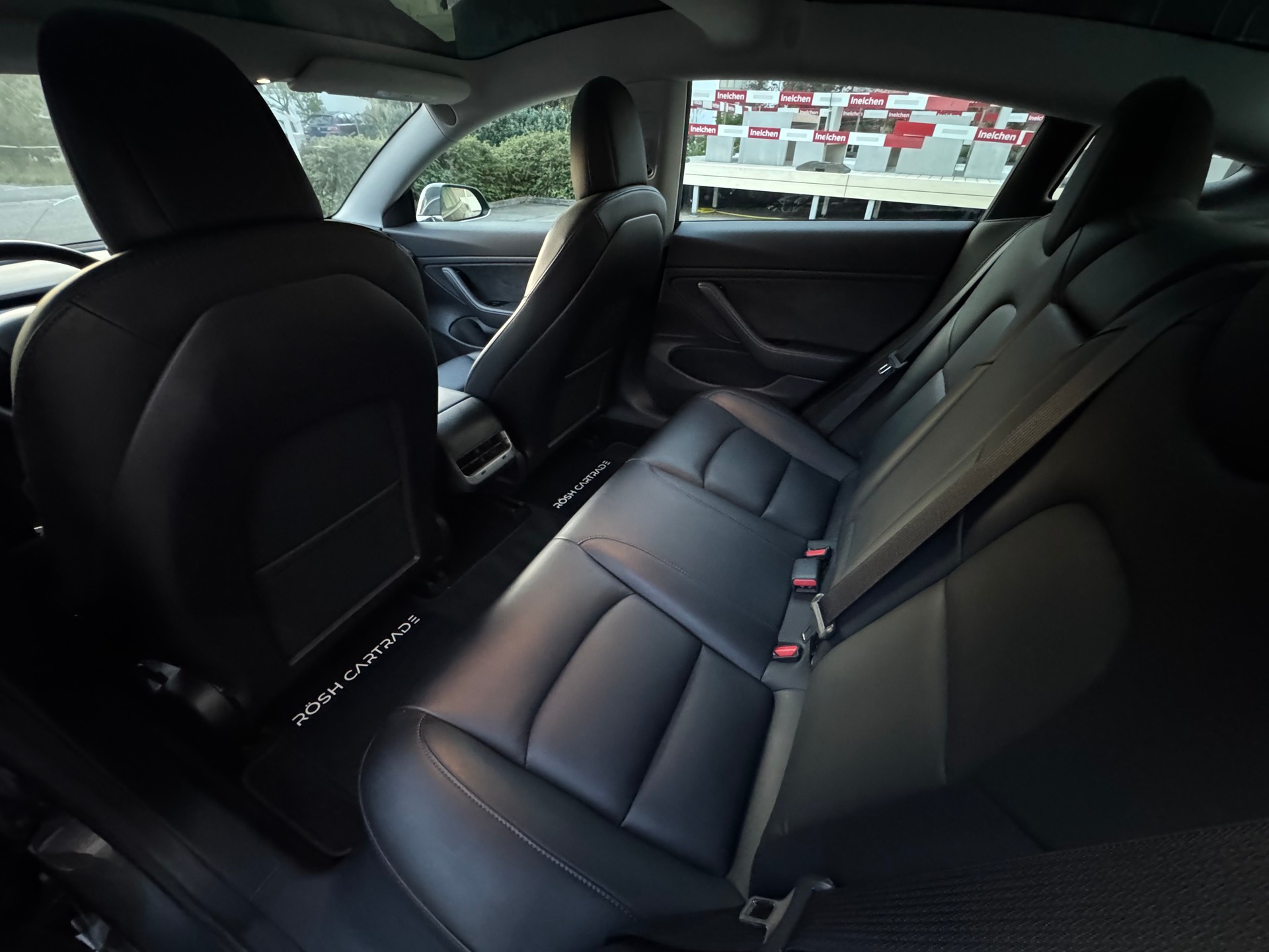 TESLA Model 3 Long Range Dual Motor AWD-image-9