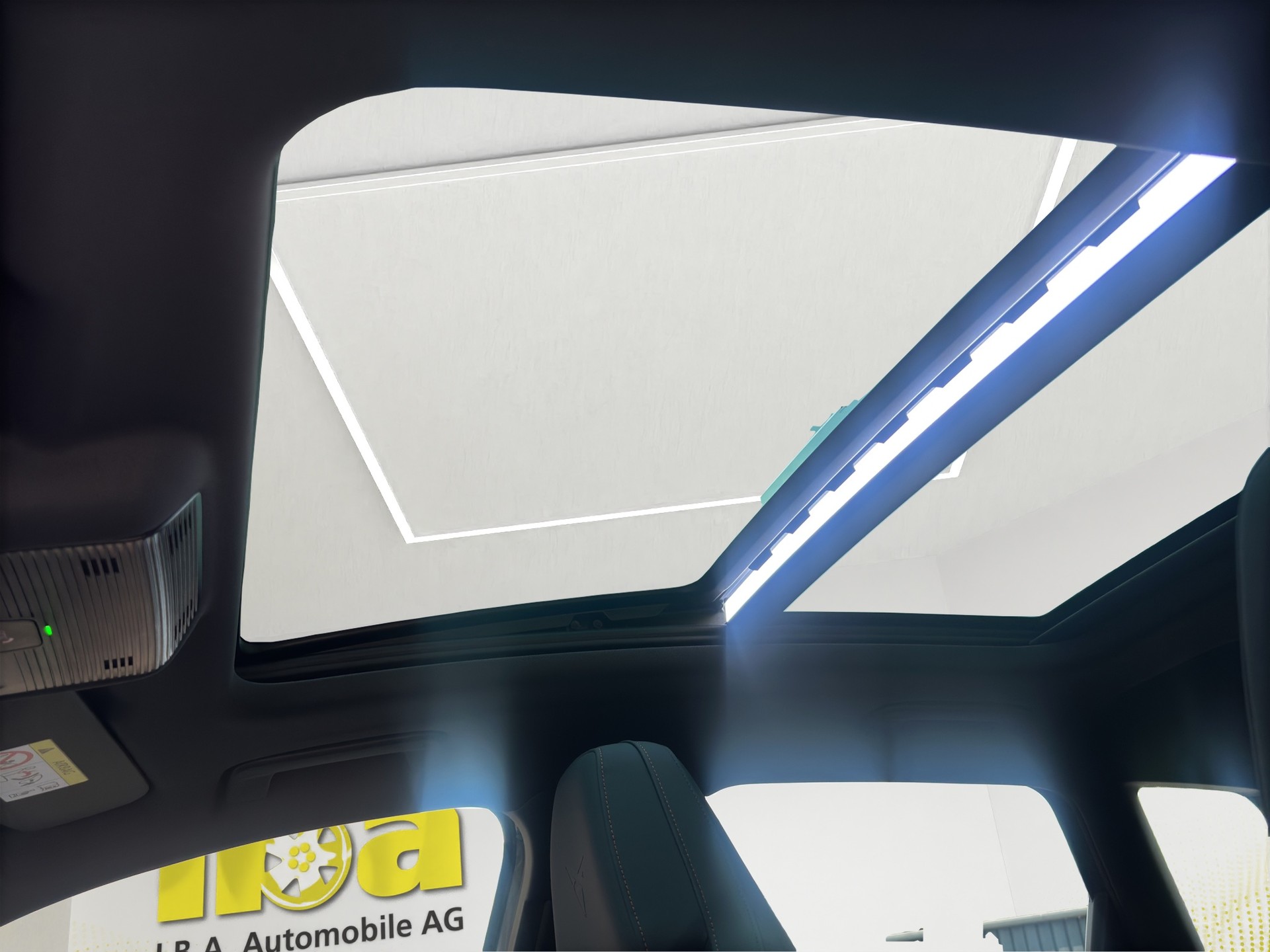 CUPRA Terramar 2.0TSI DSG 4D VZ 4x4 PANORAMADACH / HEAD UP DISPLAY-image-14
