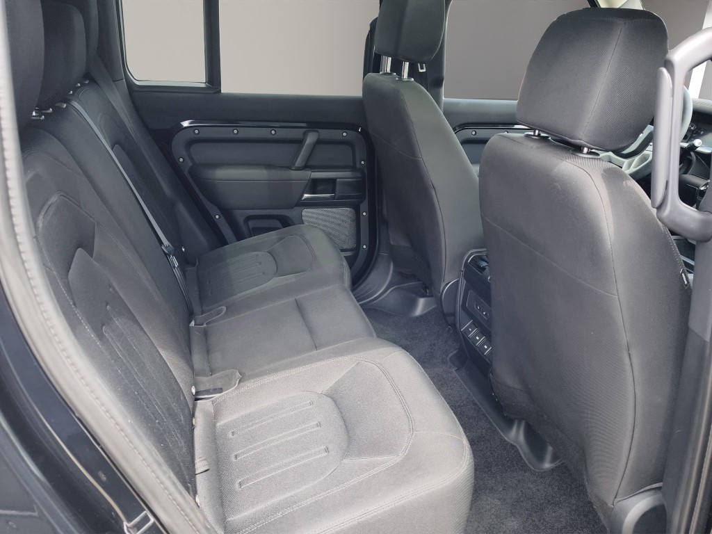 LAND ROVER Defender 110 2.0 SD4-image-13