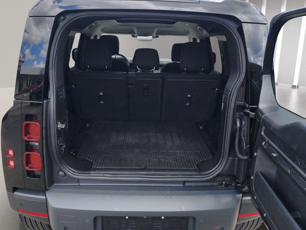 LAND ROVER Defender 110 2.0 SD4-image-14