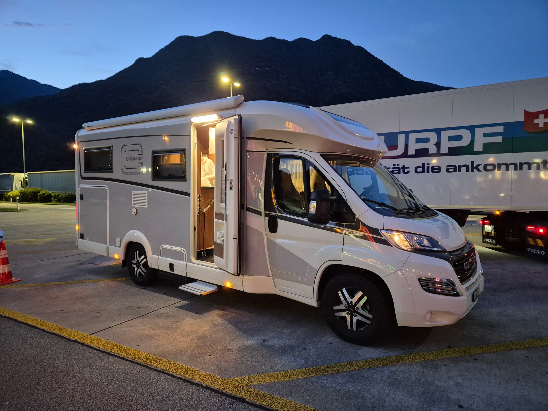 CARTHAGO C-Tourer T143LE haevy