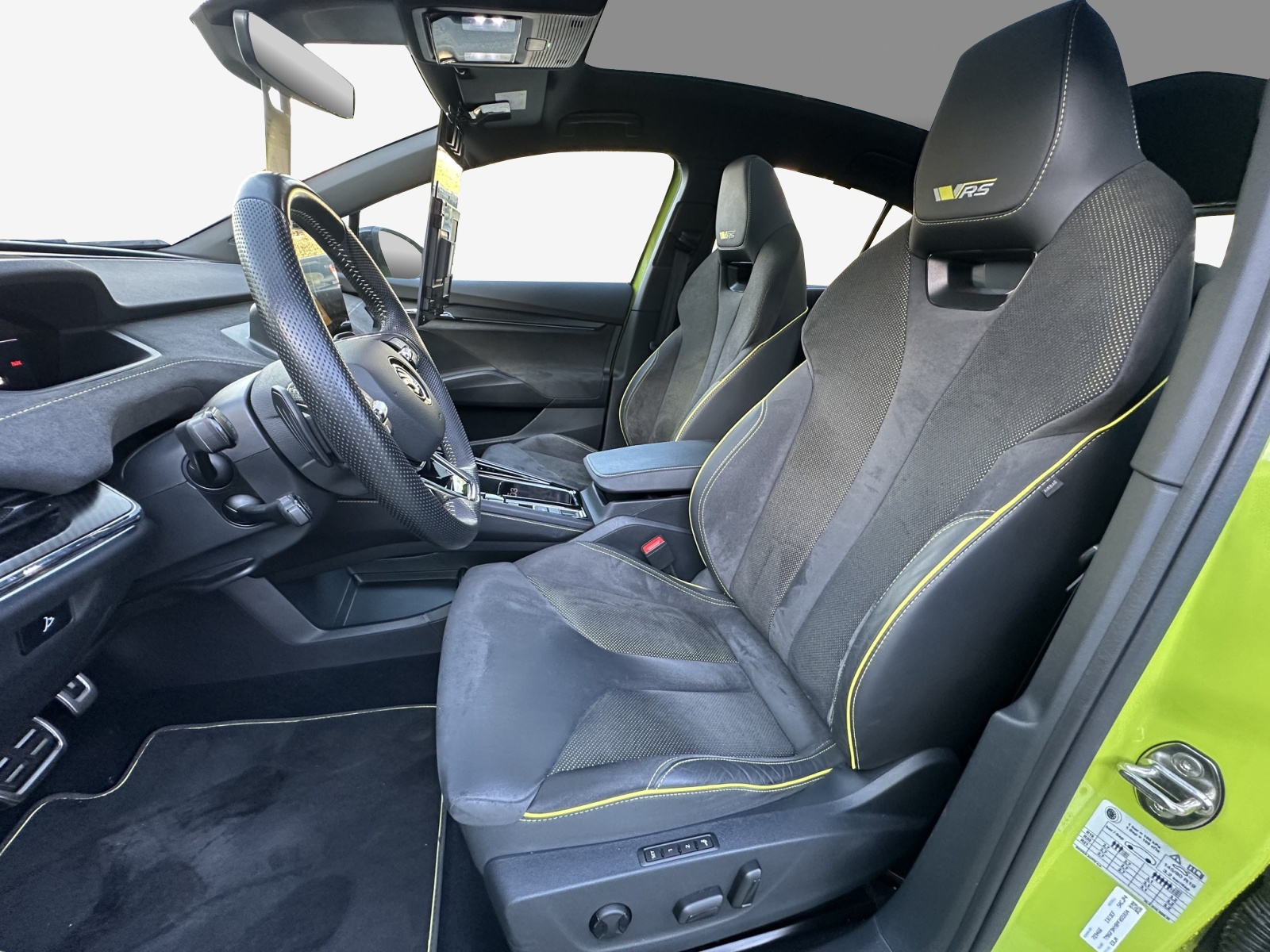 SKODA Enyaq Coupé RS iV 80 4x4-image-7