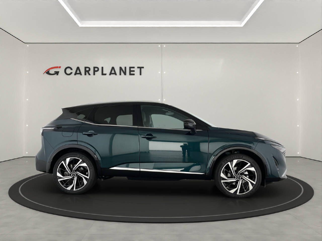 NISSAN Qashqai 1.3 DIG-T Tekna+ 4x4-image-4