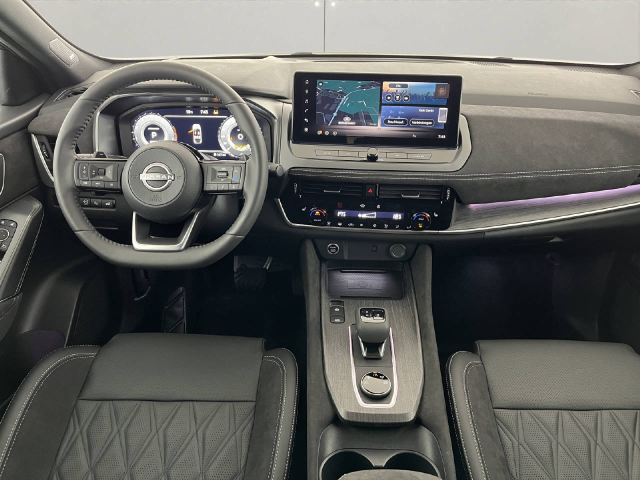 NISSAN Qashqai 1.3 DIG-T Tekna+ 4x4-image-8