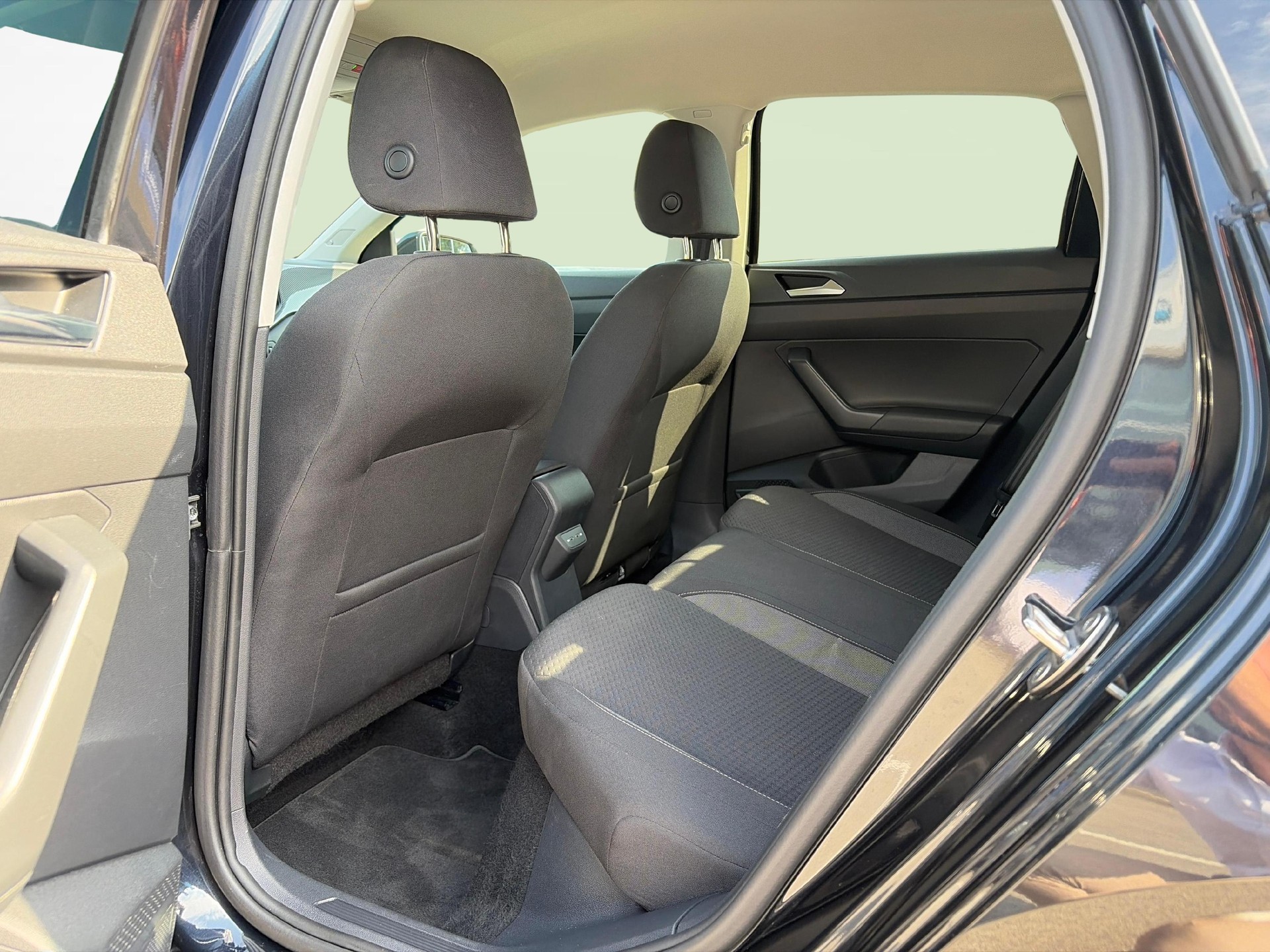 VW Polo 1.0 TSI Life DSG-image-12