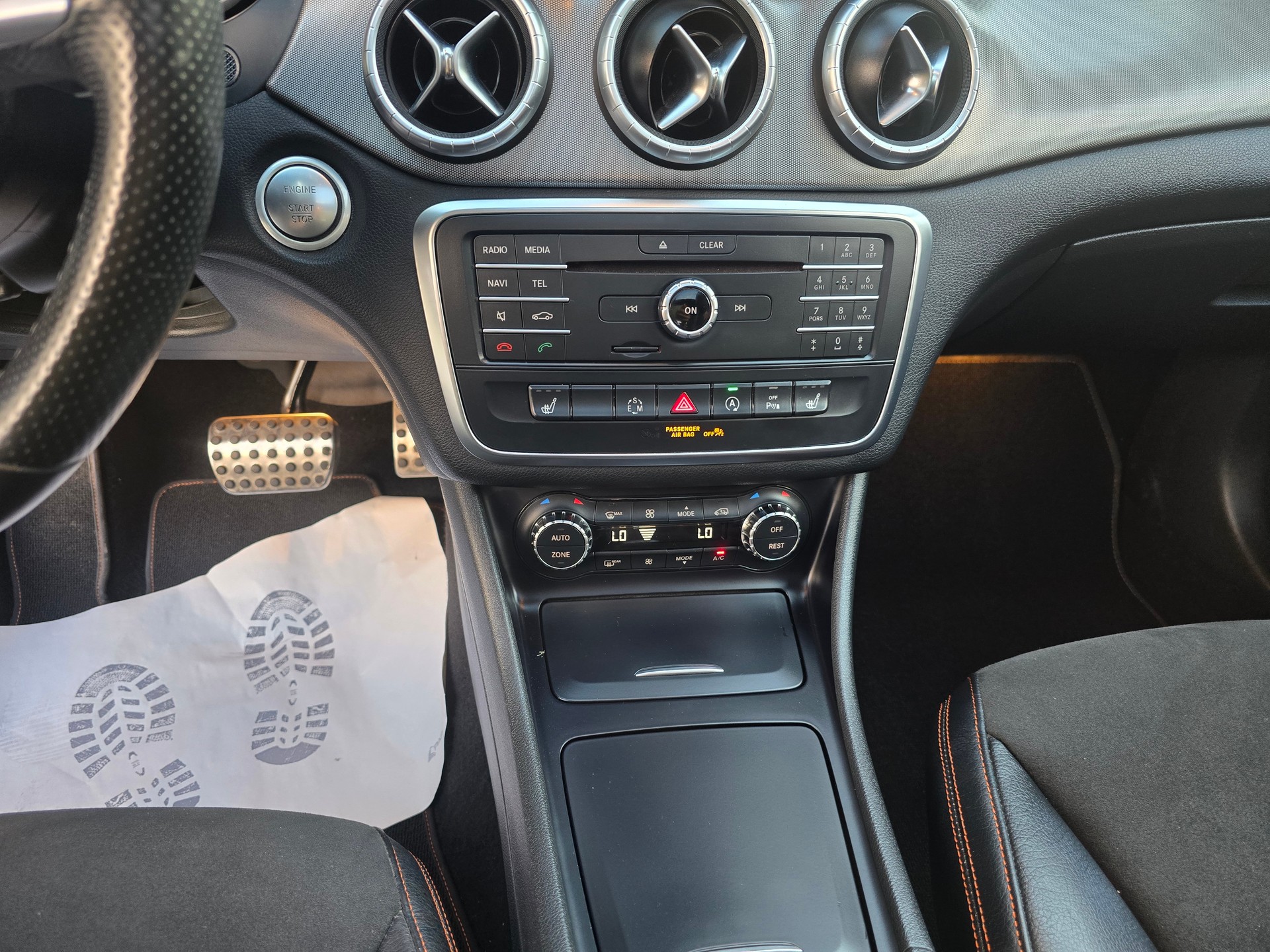 MERCEDES-BENZ CLA Shooting Brake 250 AMG Line 7G-DCT 4Matic-image-19