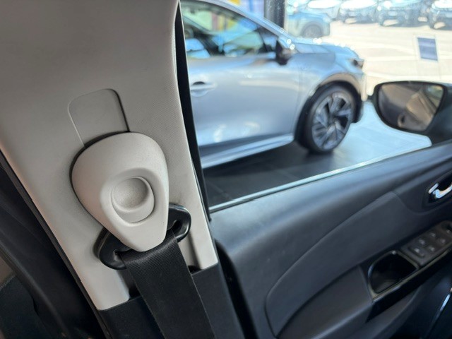 RENAULT Captur 1.2 T 16V Privilège EDC-image-14