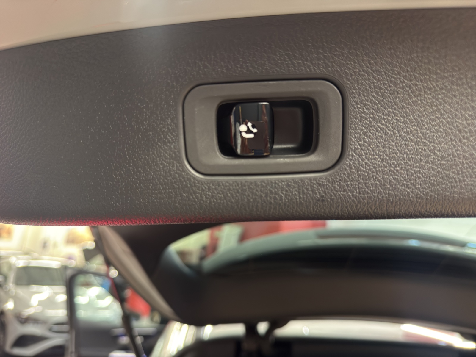 MERCEDES-BENZ GLC 200 4M - AMG / 360 Grad Kamera / DISTRONIC / AHK-image-15
