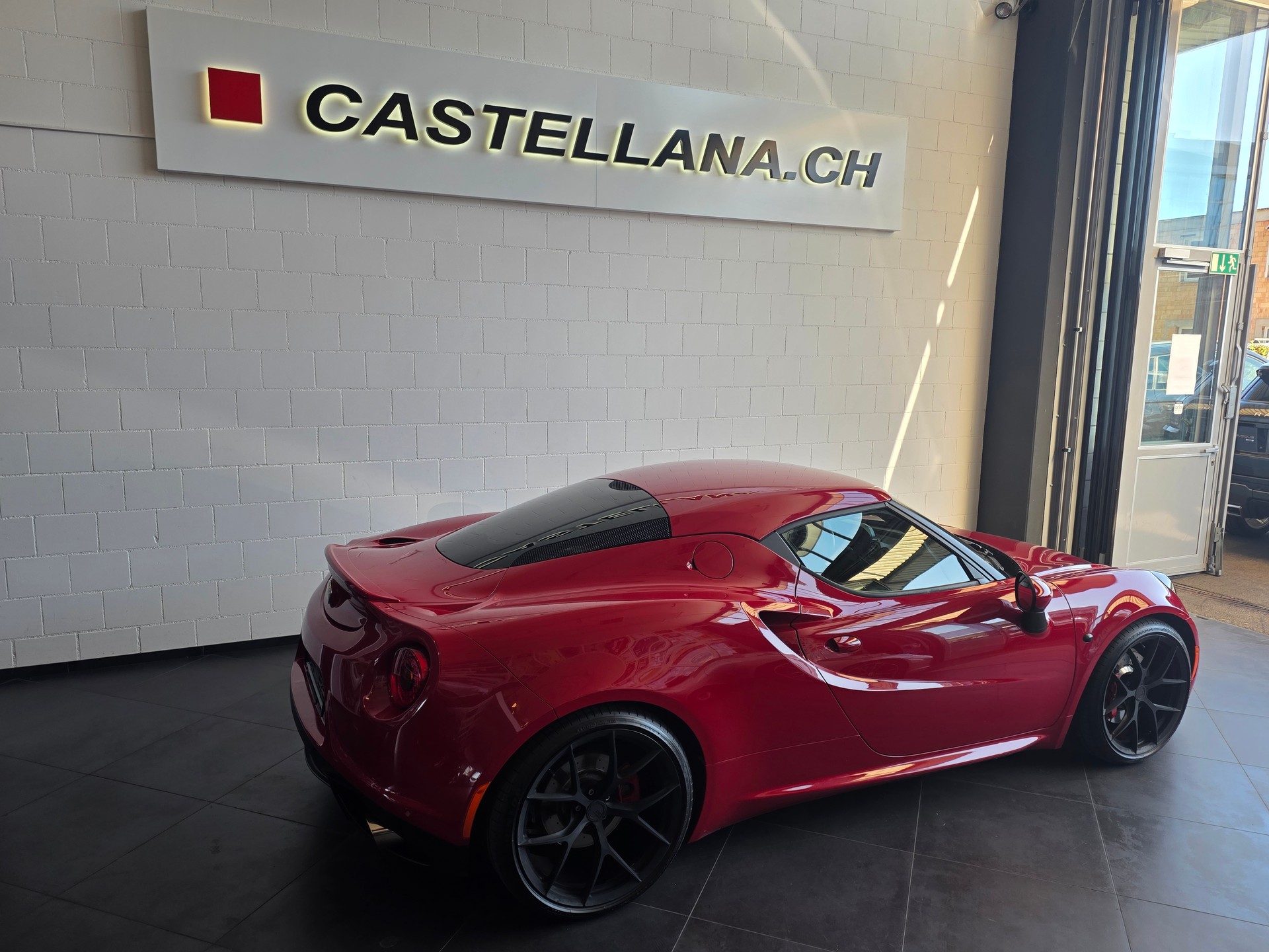 ALFA ROMEO 4C 1750 TBi TCT-showroom-element-3