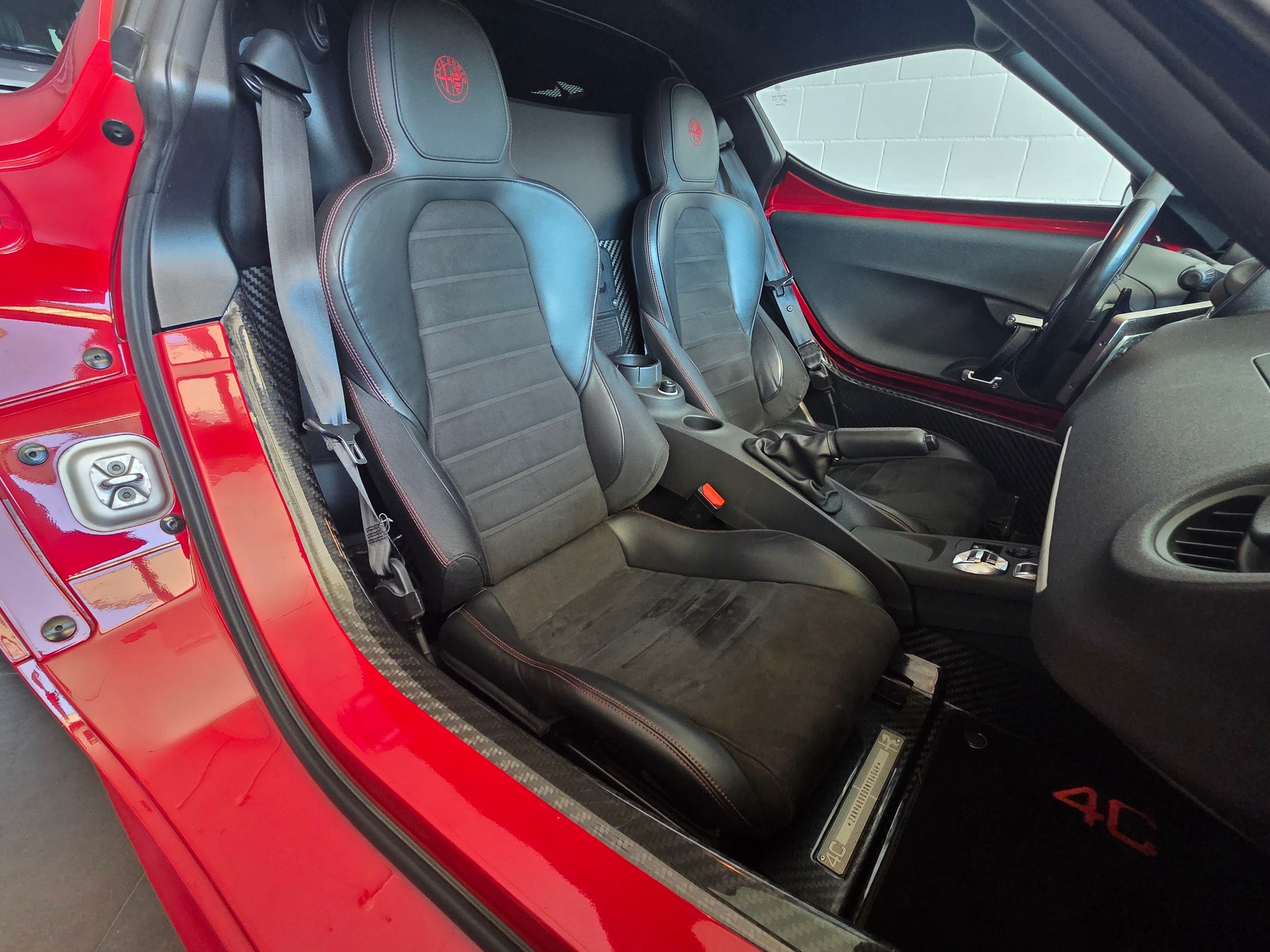 ALFA ROMEO 4C 1750 TBi TCT-image-18
