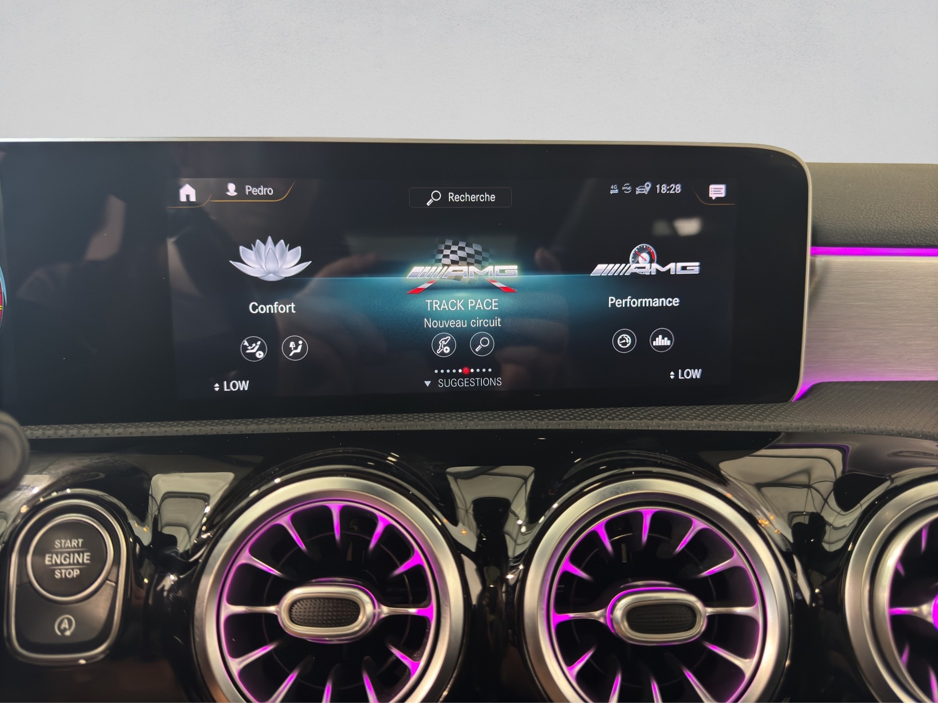MERCEDES-BENZ A 35 AMG 4Matic Speedshift-image-20