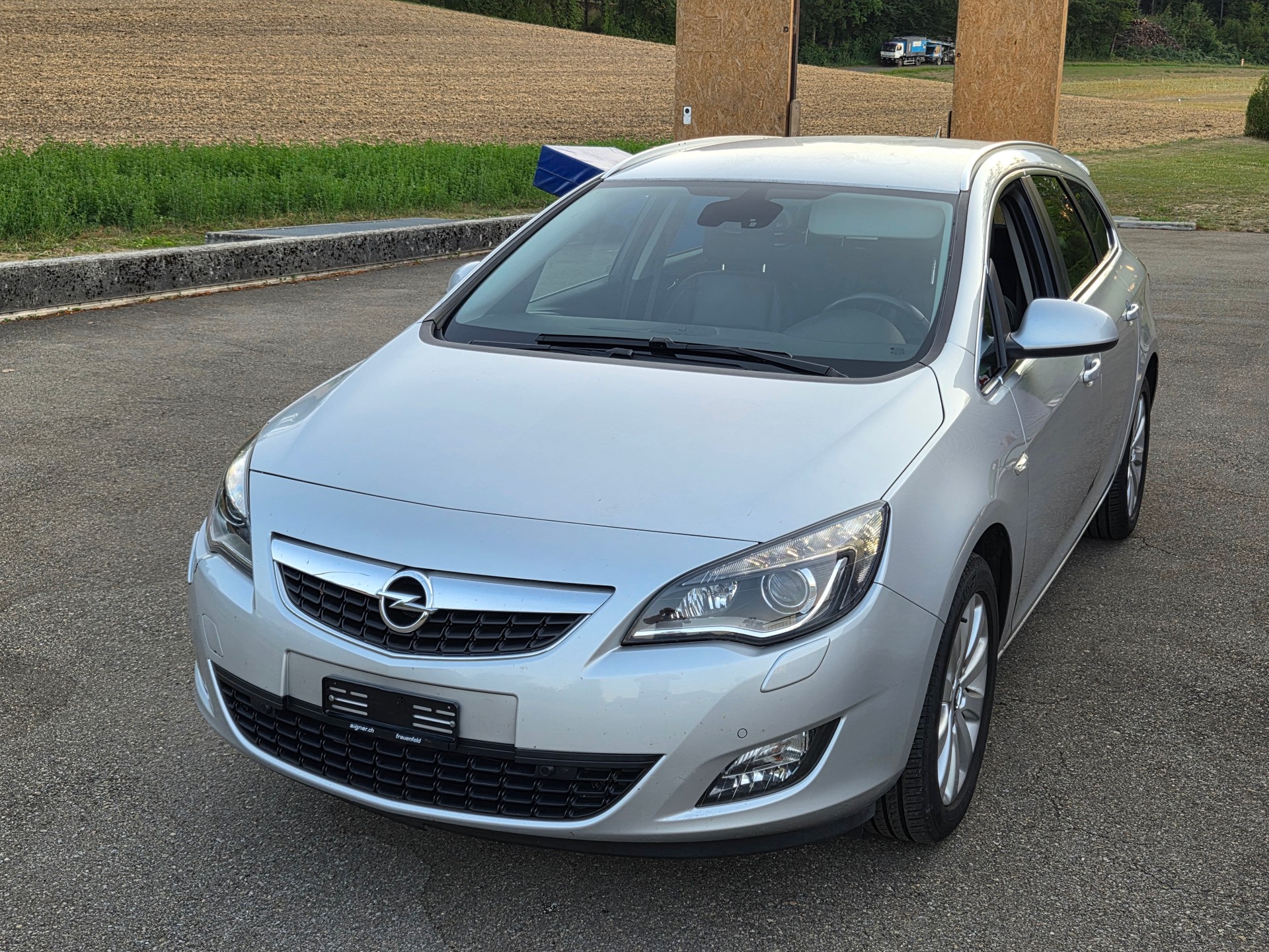 OPEL Astra SportsTourer 2.0 CDTi Cosmo-image-1