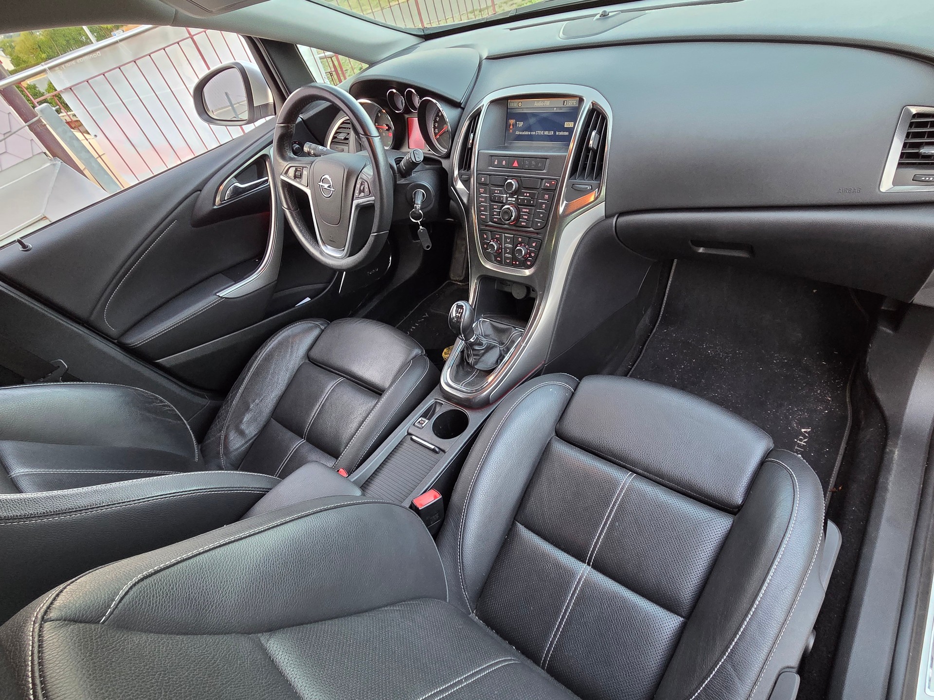 OPEL Astra SportsTourer 2.0 CDTi Cosmo-image-6