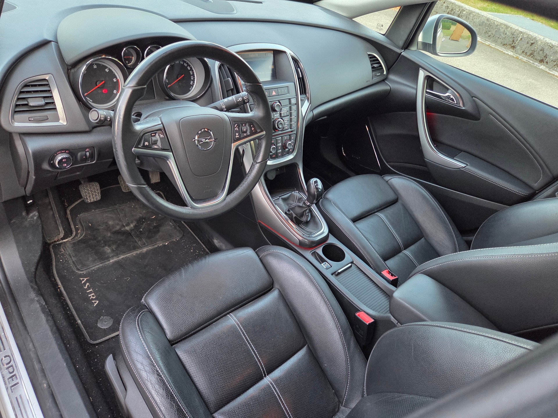 OPEL Astra SportsTourer 2.0 CDTi Cosmo-image-7