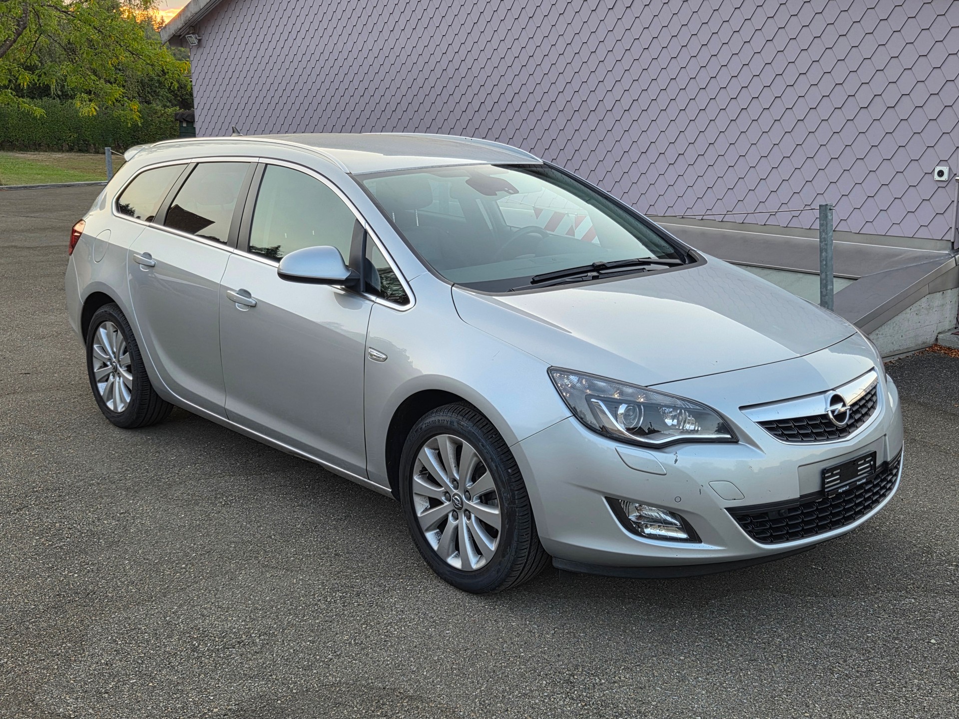 OPEL Astra SportsTourer 2.0 CDTi Cosmo-image-3