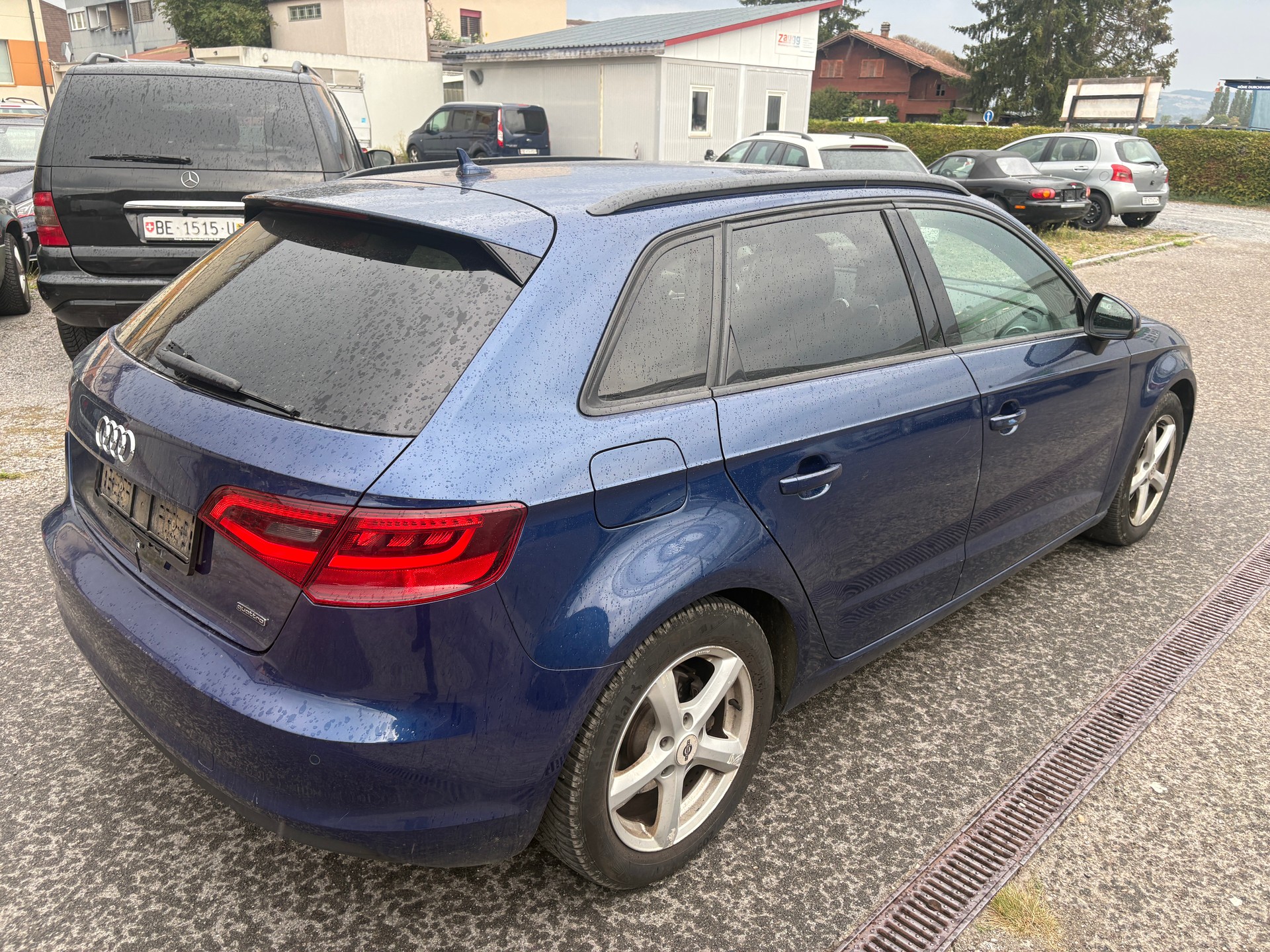 AUDI A3 Sportback 2.0 TDI Ambition quattro S-tronic-image-2
