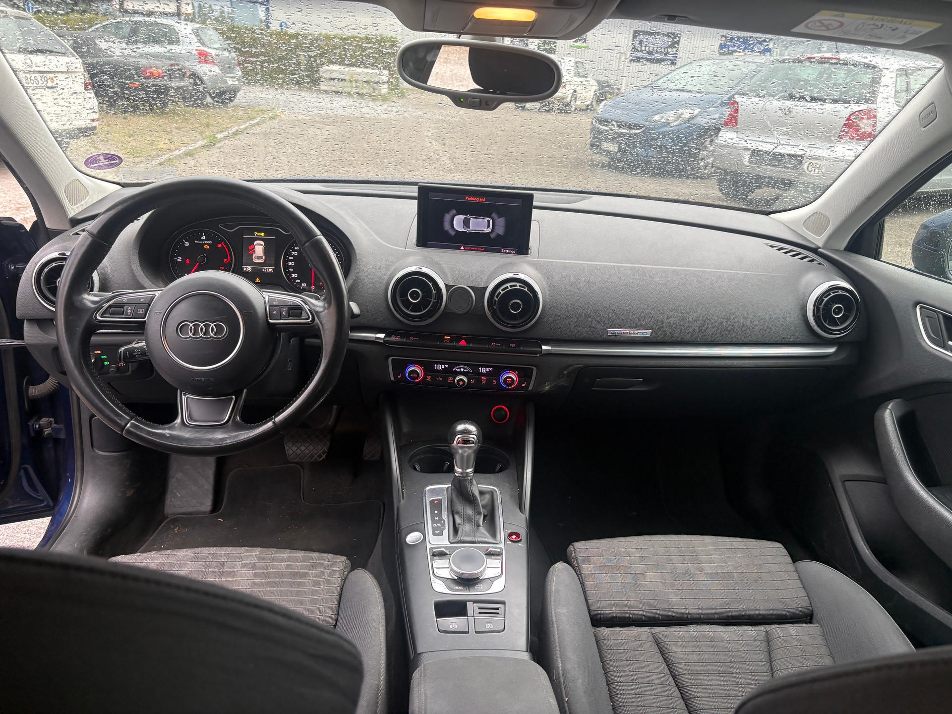 AUDI A3 Sportback 2.0 TDI Ambition quattro S-tronic-image-4