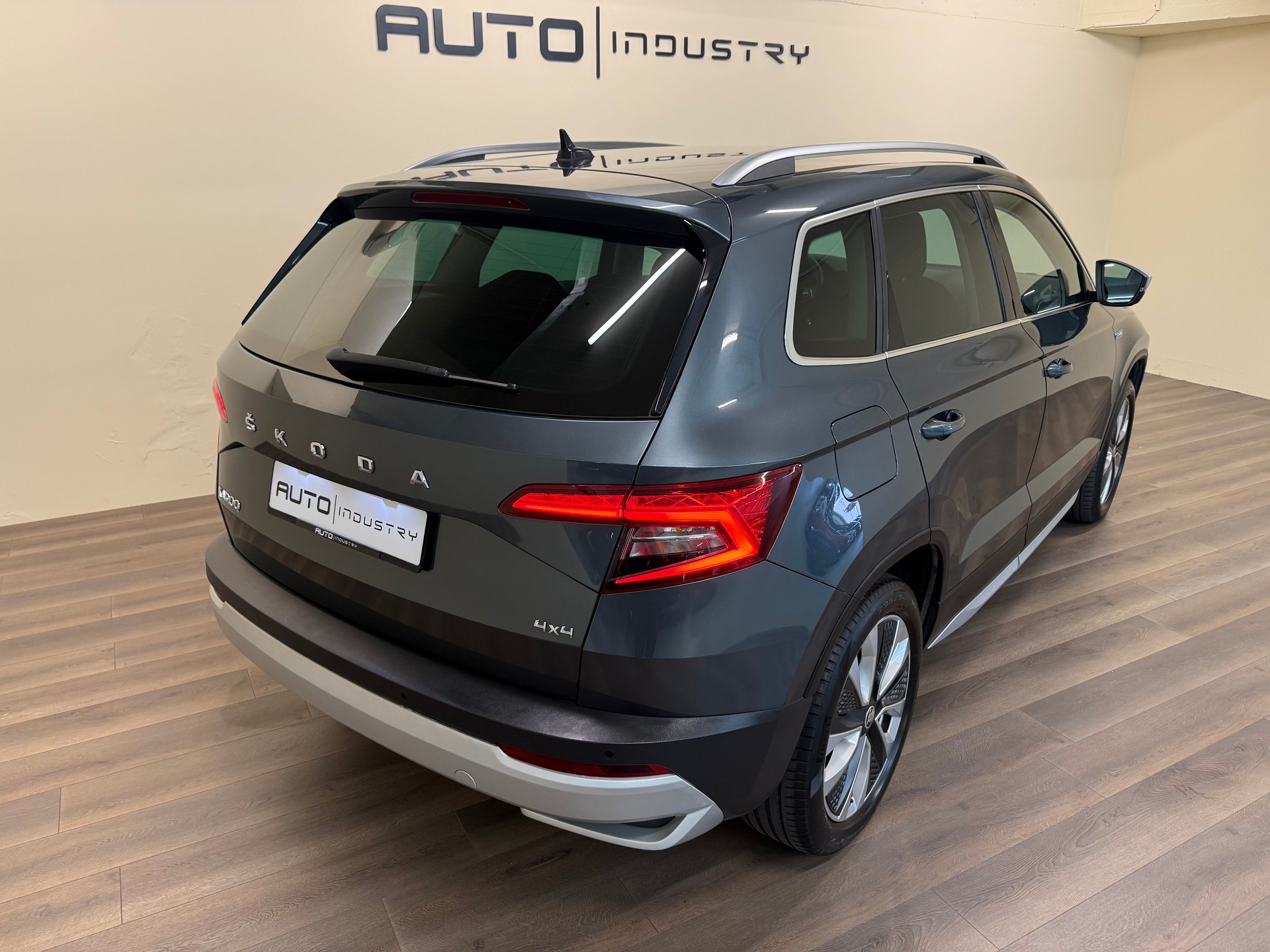 SKODA Karoq 2.0 TDI CR Scout 4x4 DSG-image-3
