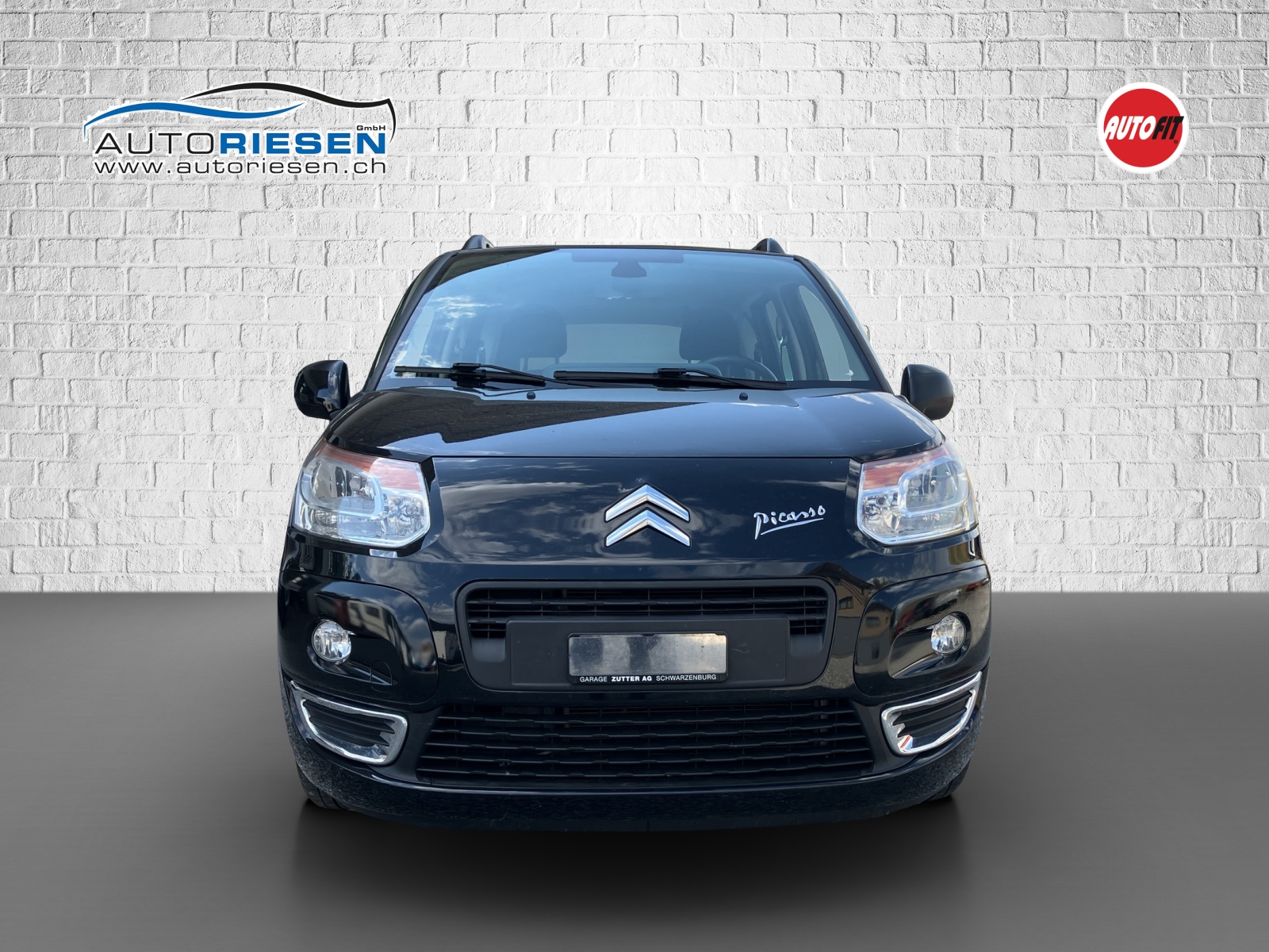 CITROEN C3 Picasso 1.4i 16V Attraction-image-2