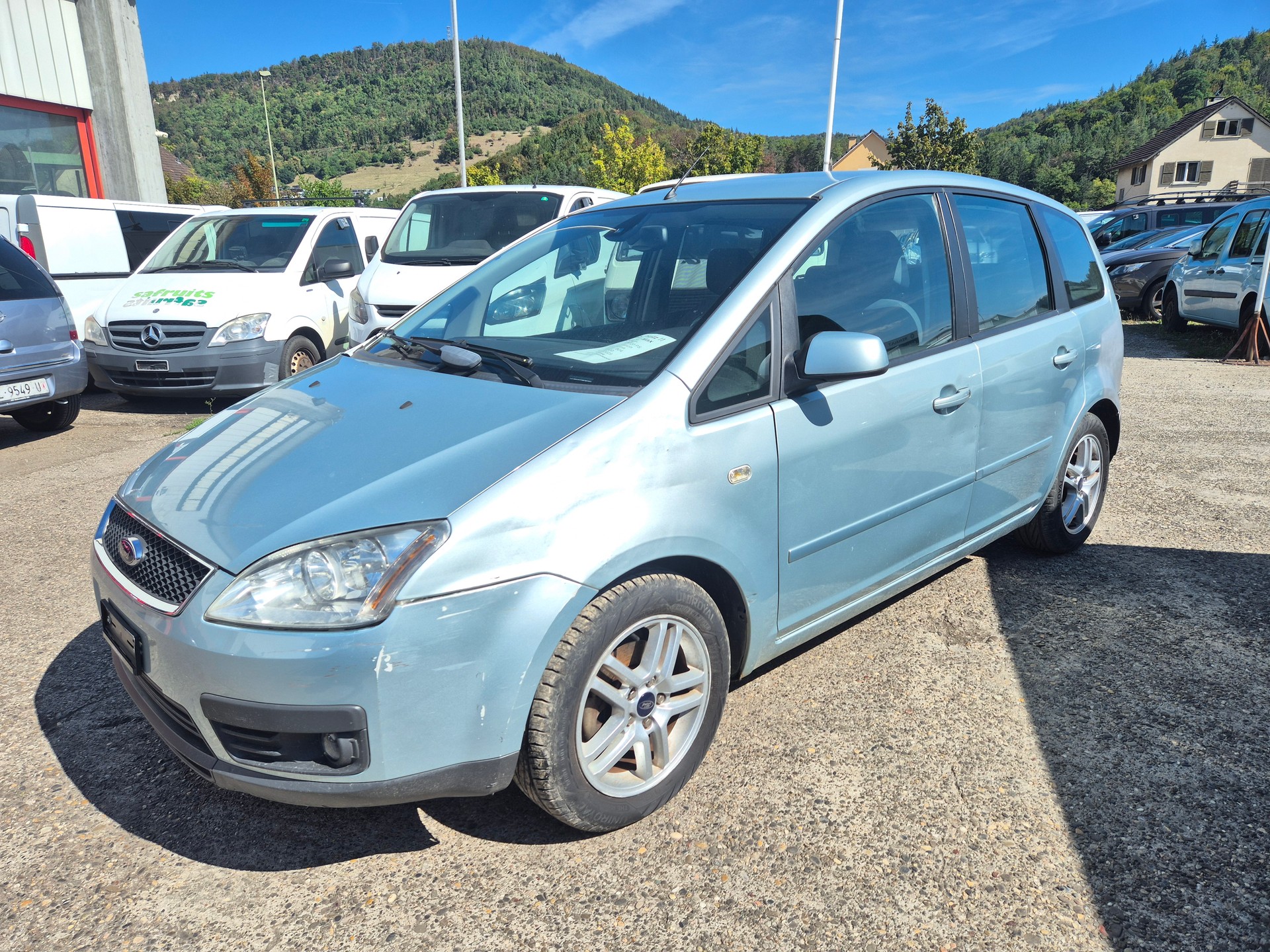FORD C-Max 1.8 Ambiente-image-1
