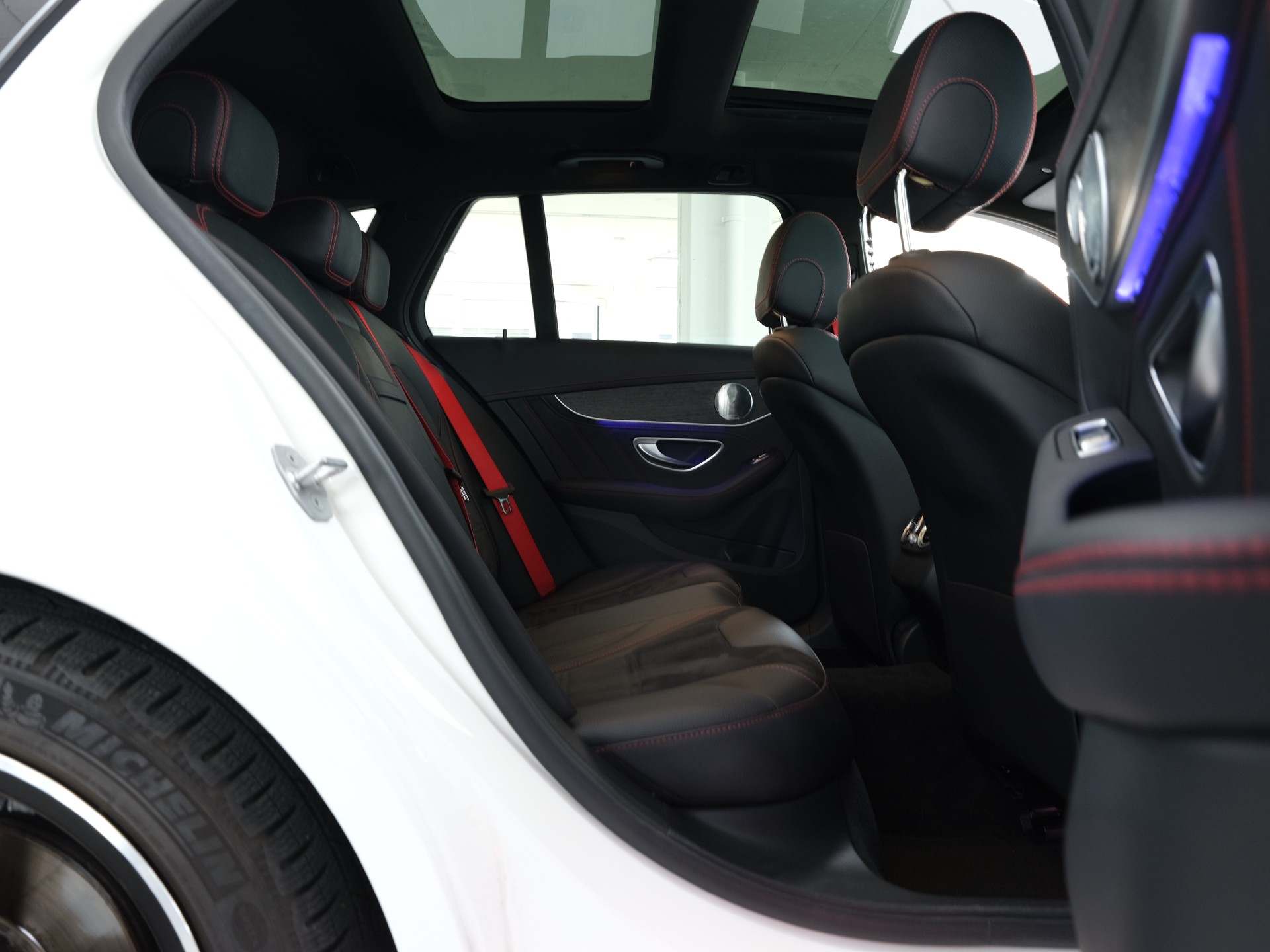 MERCEDES-BENZ C 43 AMG 4Matic 9G-Tronic *Burmster* *360 Kamera* *Edition One*-image-27