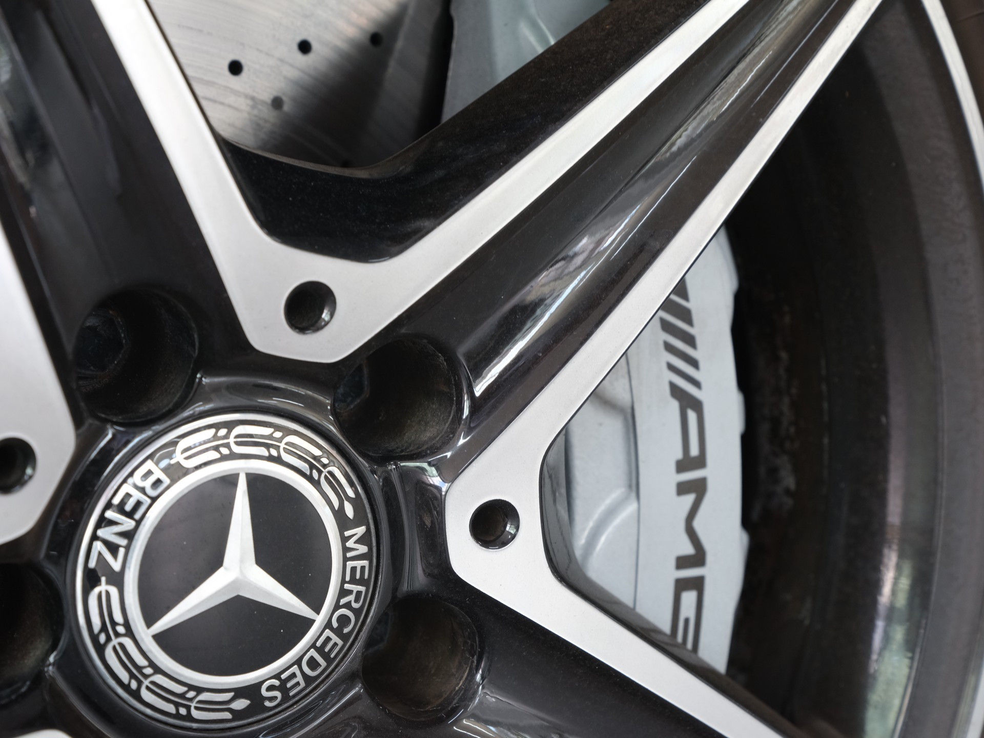 MERCEDES-BENZ C 43 AMG 4Matic 9G-Tronic *Burmster* *360 Kamera* *Edition One*-image-12